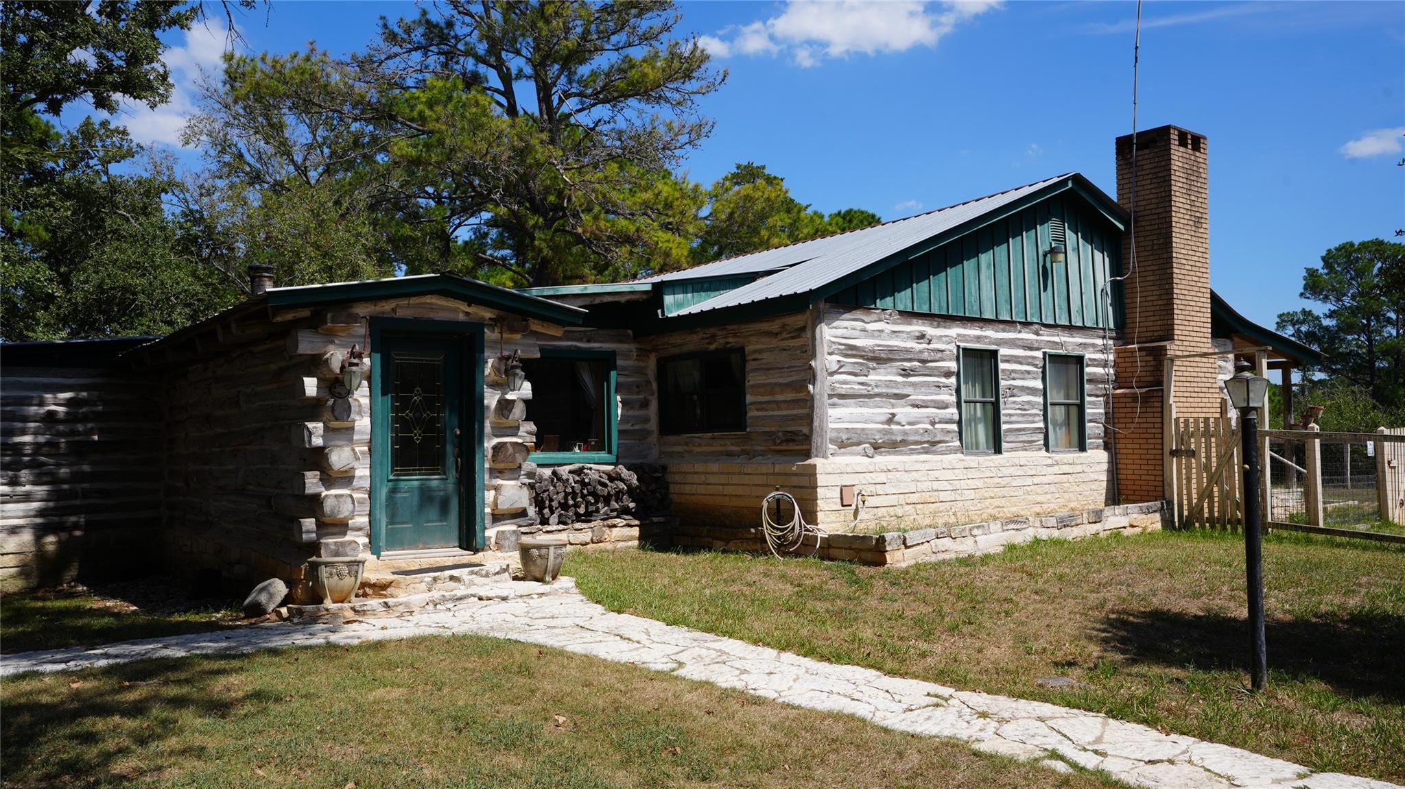 2438 Fm 535 Highway, Rosanky, TX 78953