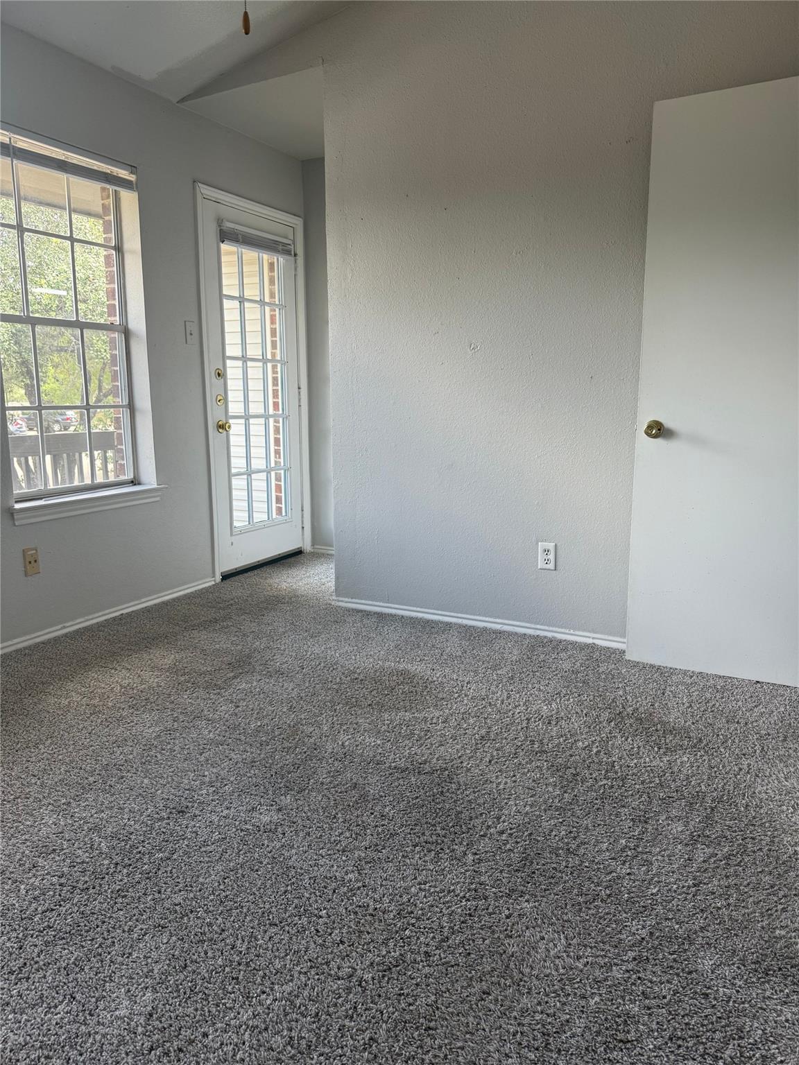 1802 River Crossing Cir # C, Austin, TX 78741