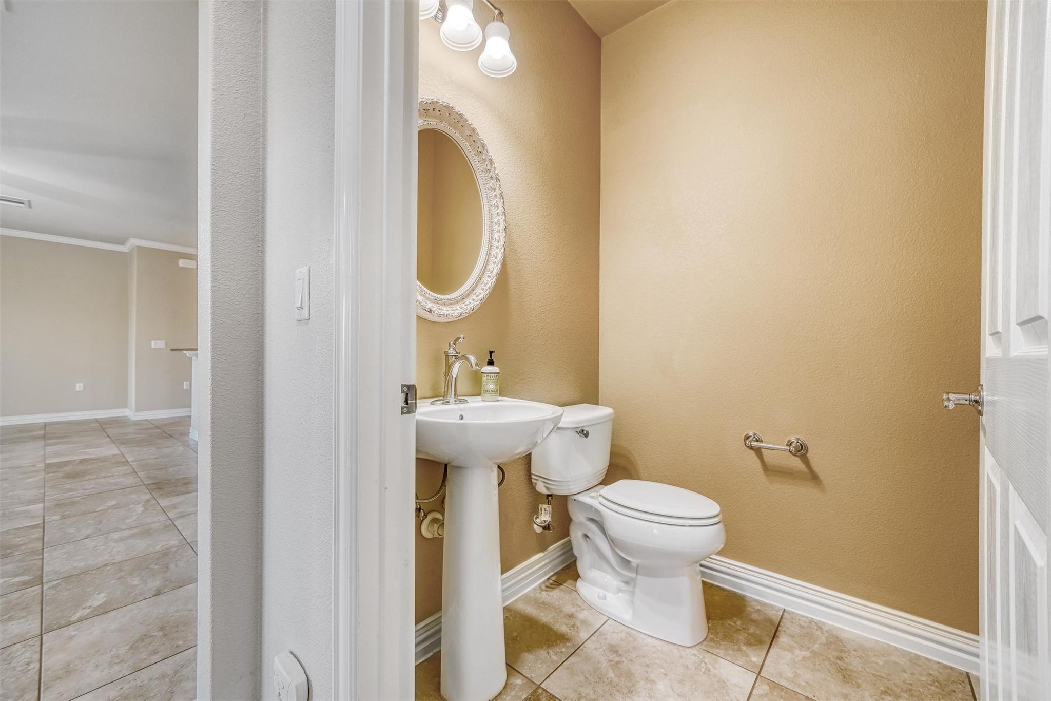 304 Pipe Creek Ln, Georgetown, TX 78633