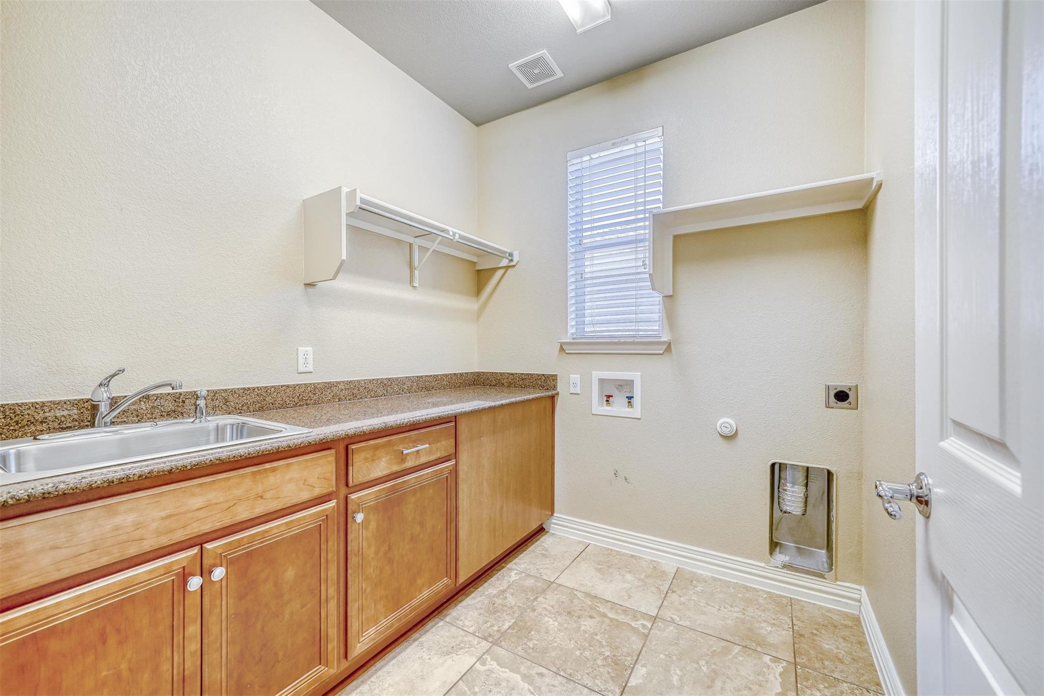 304 Pipe Creek Ln, Georgetown, TX 78633