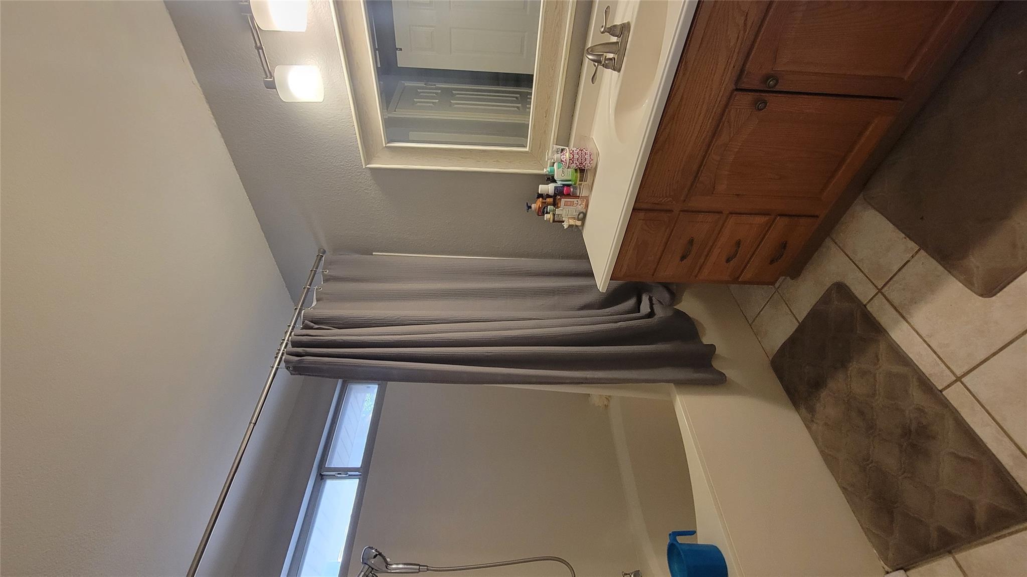 1016 Mohican St, Round Rock, TX 78665