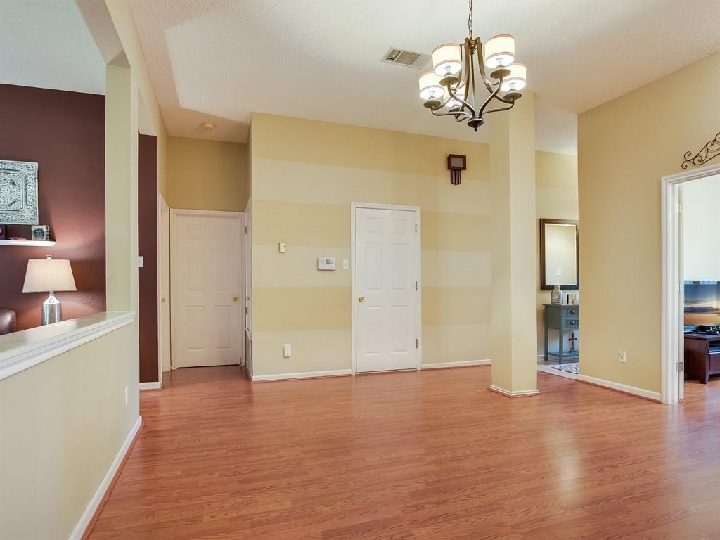 1016 Mohican St, Round Rock, TX 78665