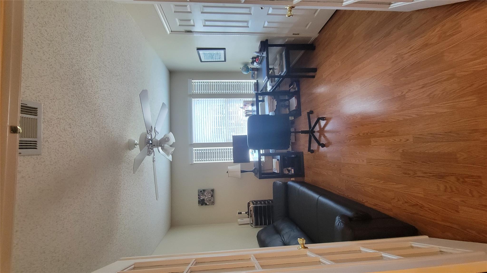 1016 Mohican St, Round Rock, TX 78665