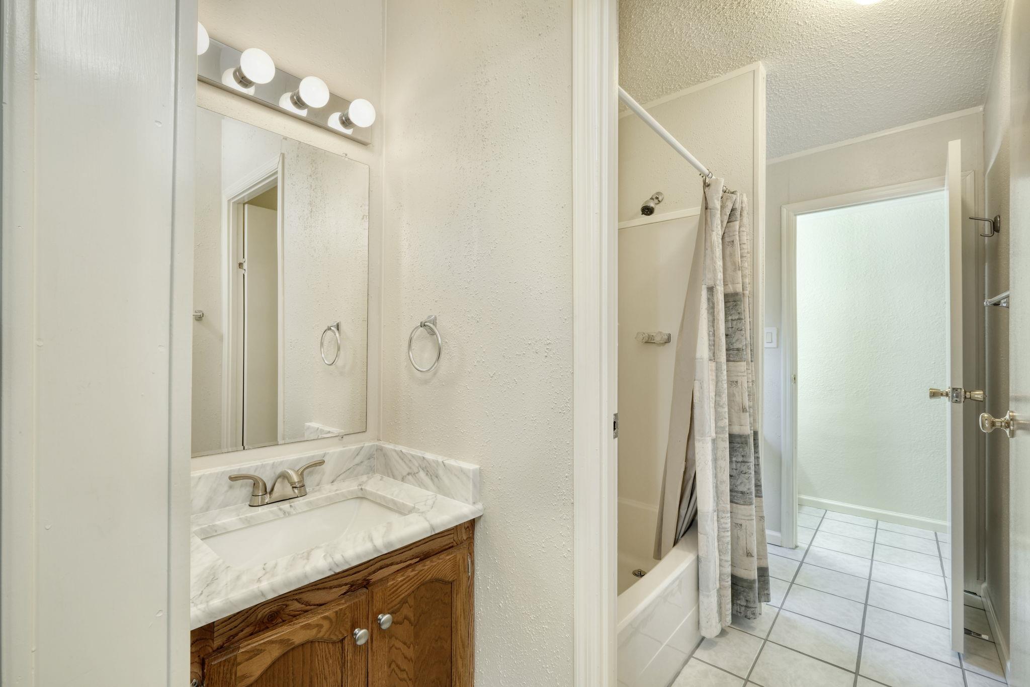 21405 Cherry Hollow Cv, Leander, TX 78641