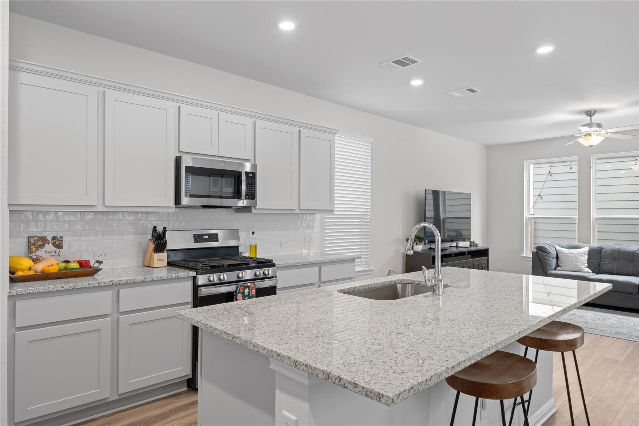 313 Toddy Way, Leander, TX 78641