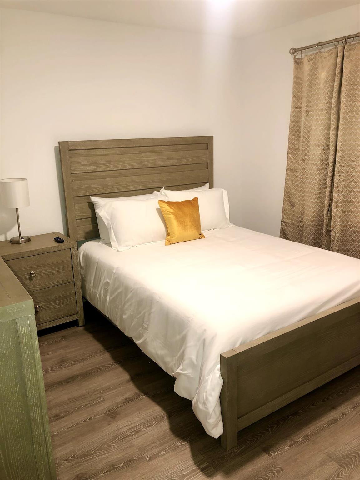 1002 Austin Bayou Dr, Hutto, TX 78634