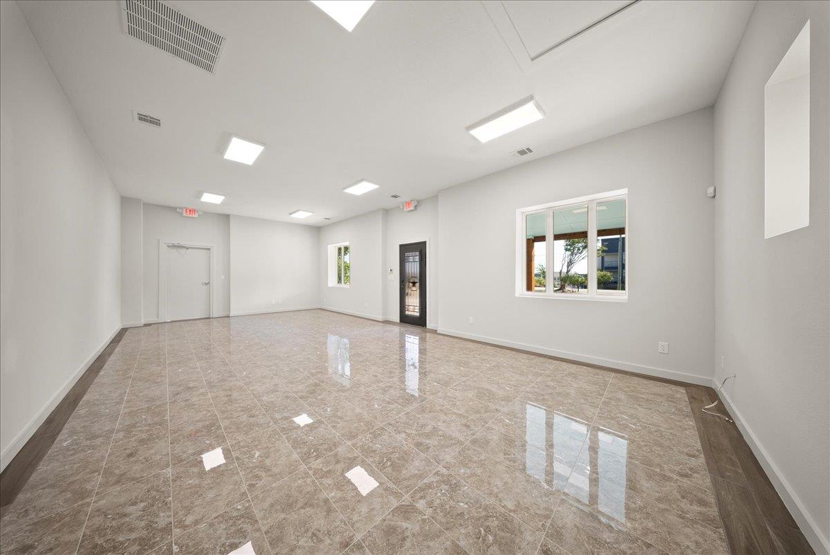 813 Straus Rd, Cedar Hill, TX 75104