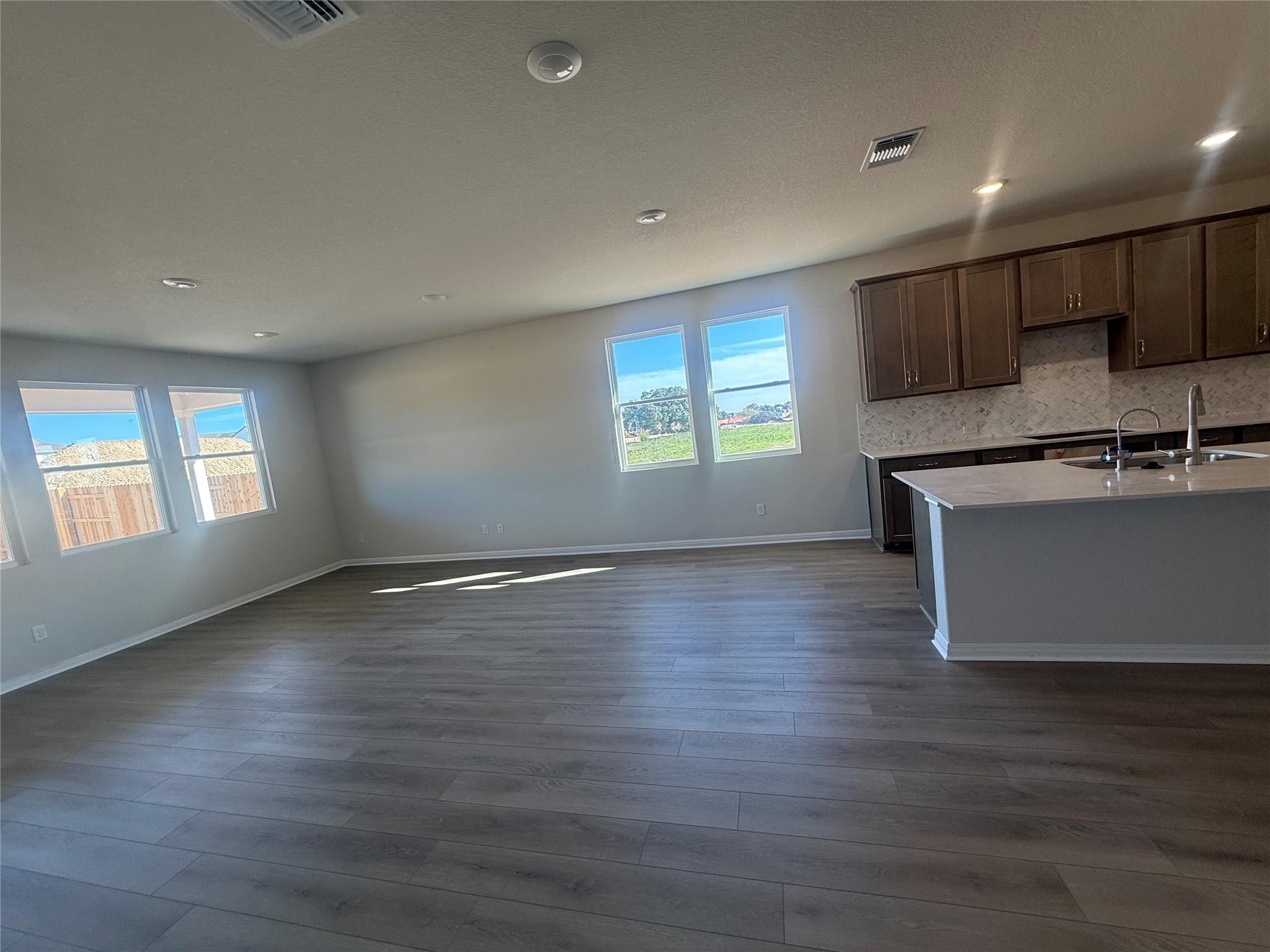 1037 Sienna Bear Rd, Georgetown, TX 78633