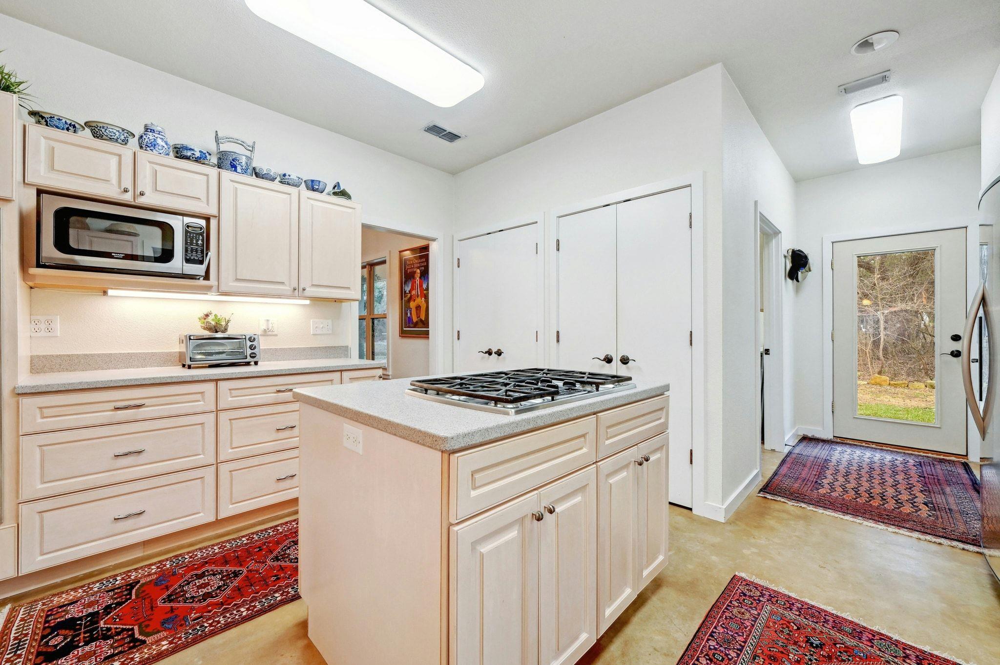 2147 TEJAS TRAIL, Blanco, TX 78606