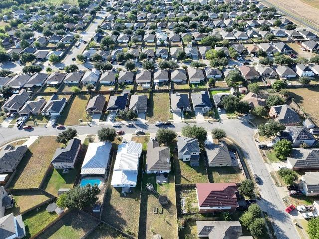 415 Gettysburg Loop, Elgin, TX 78621