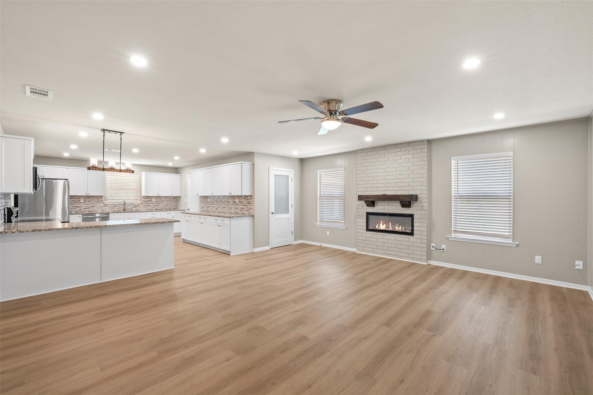 6950 Stallion Rd, Temple, TX 76501