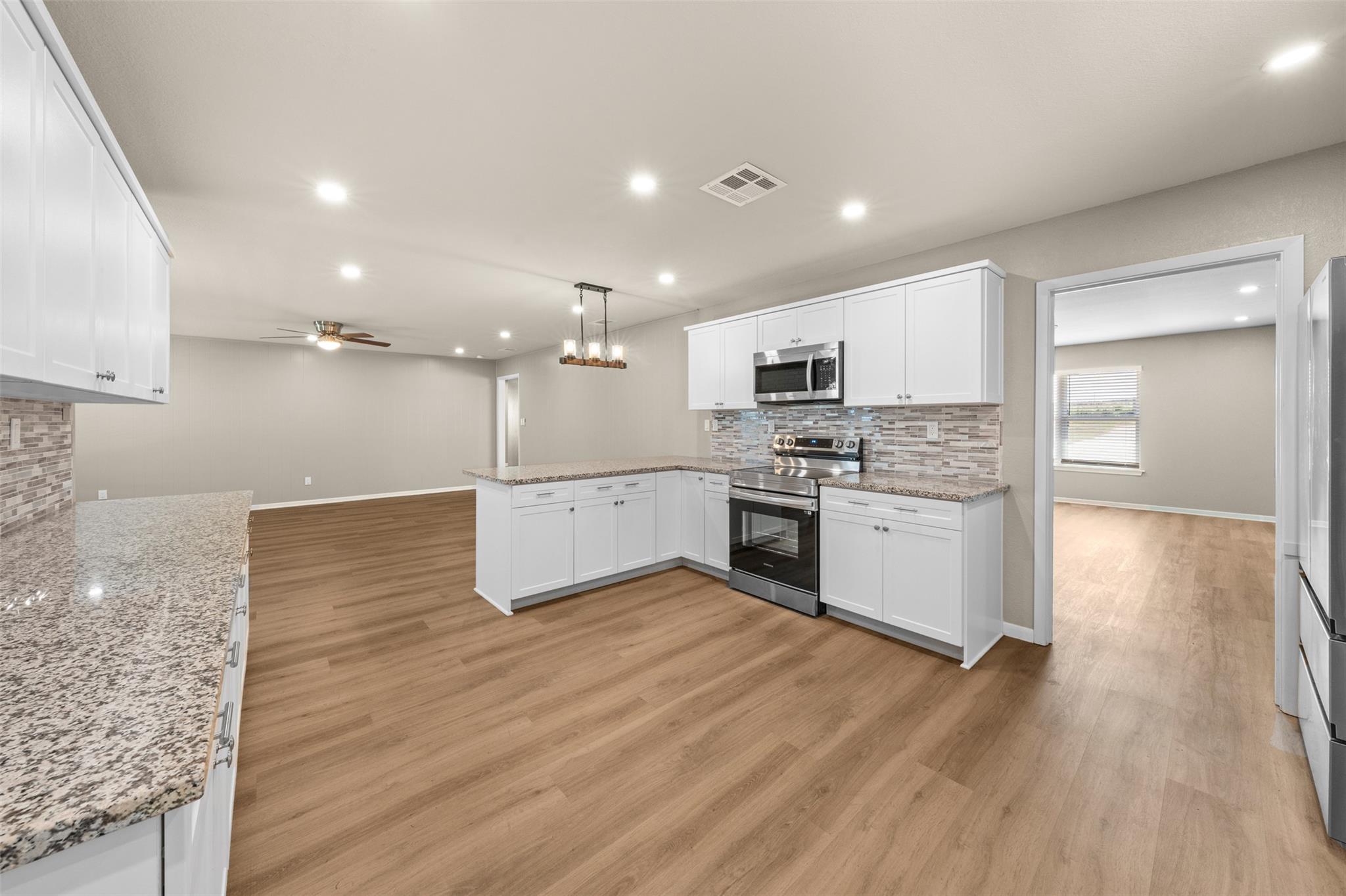 6950 Stallion Rd, Temple, TX 76501