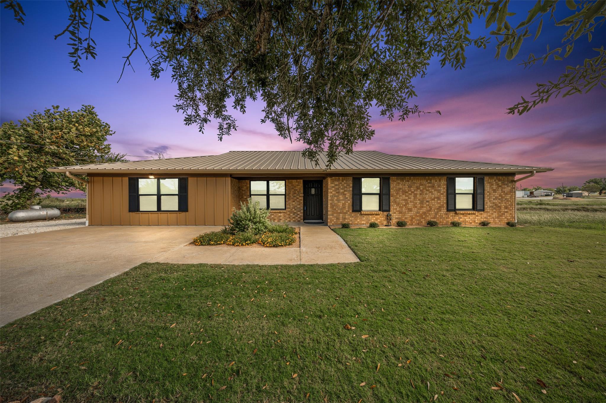 6950 Stallion Rd, Temple, TX 76501