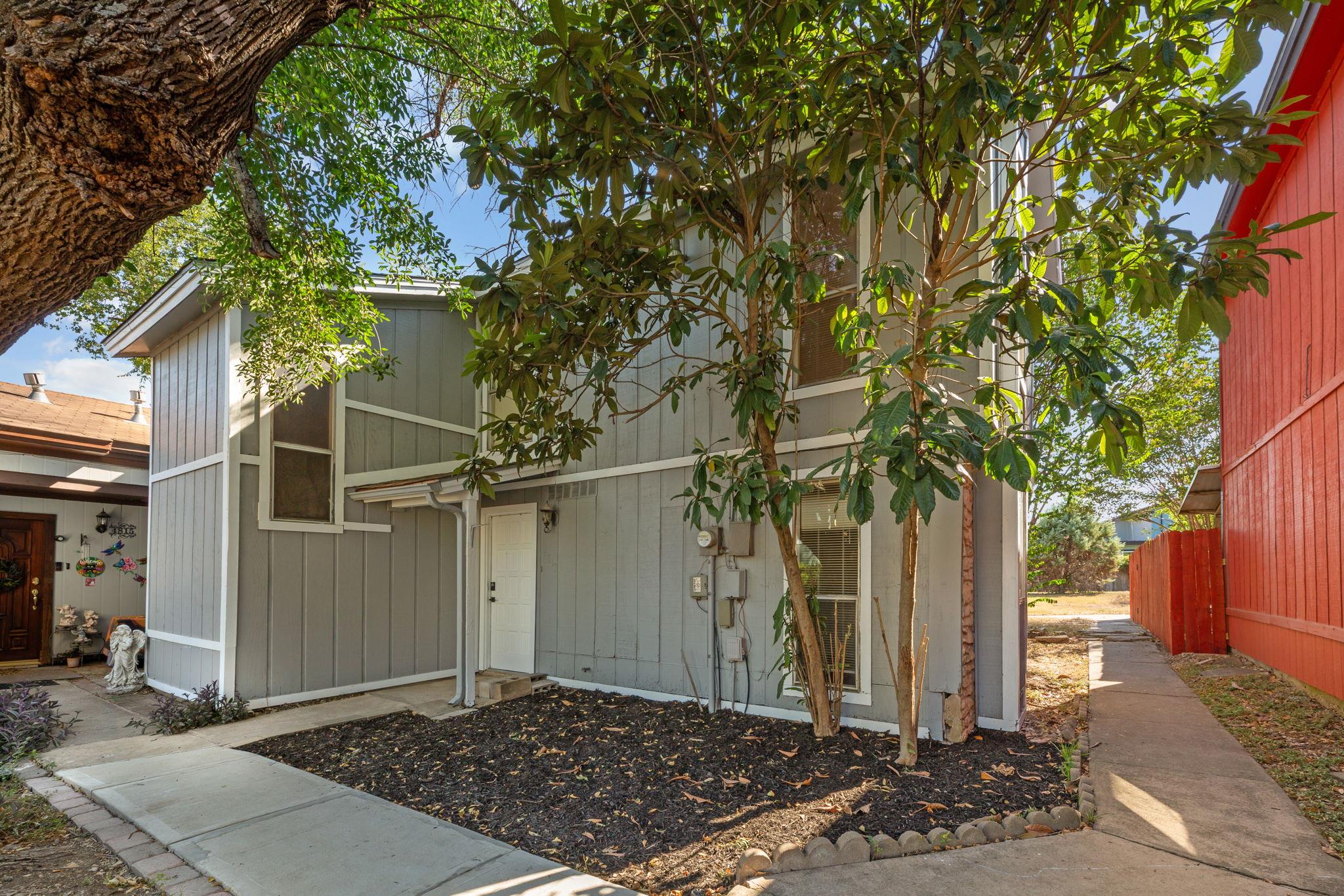 4813 Yucca Hill Dr, Austin, TX 78744