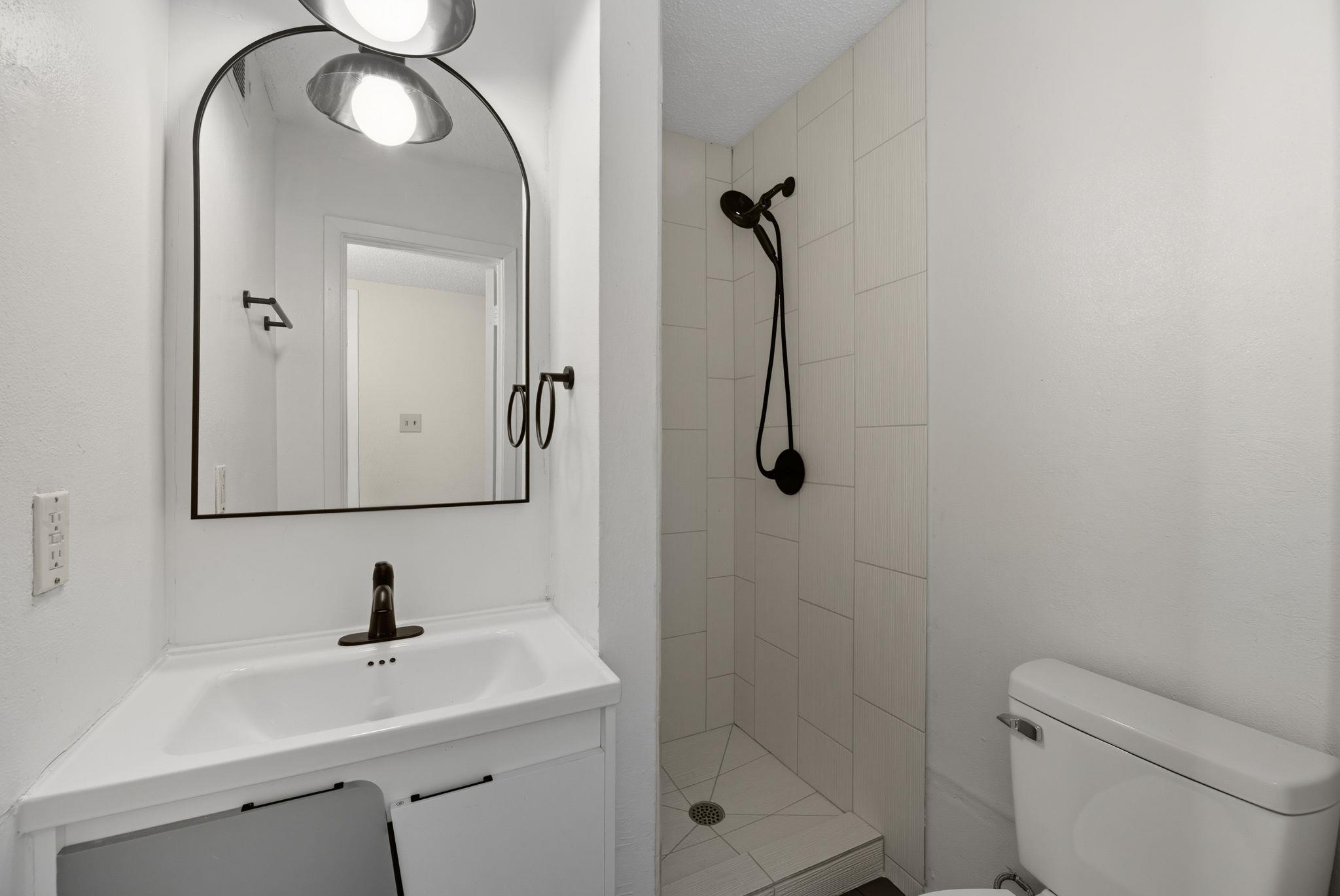 4813 Yucca Hill Dr, Austin, TX 78744