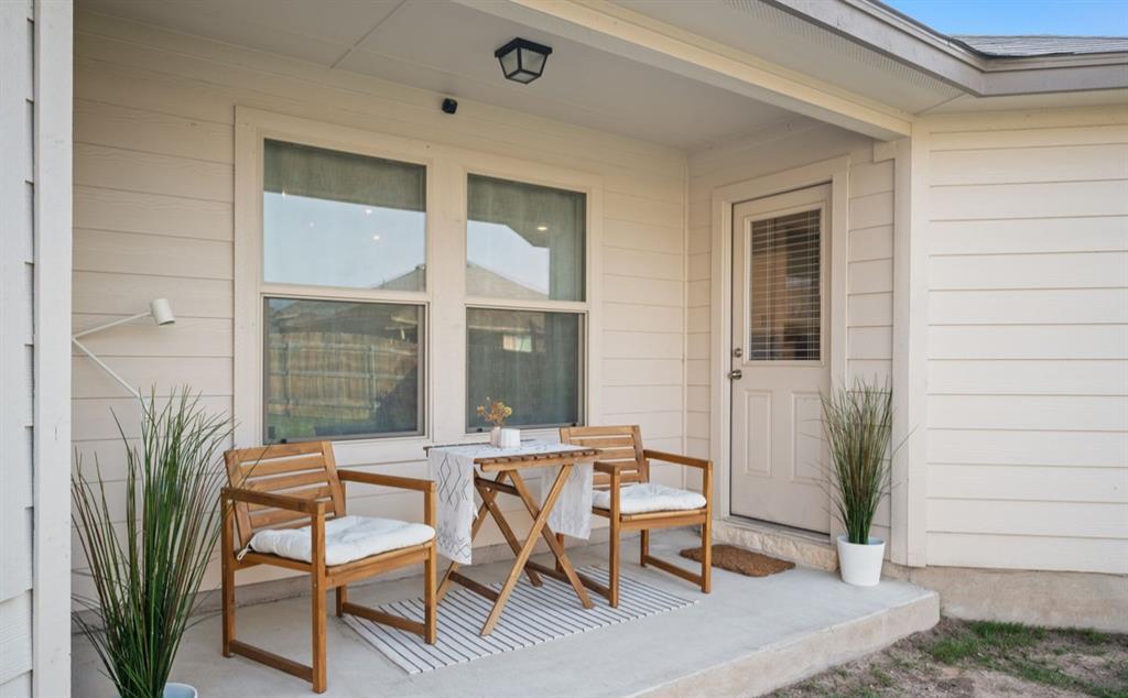 140 Rearden Blvd, Jarrell, TX 76537