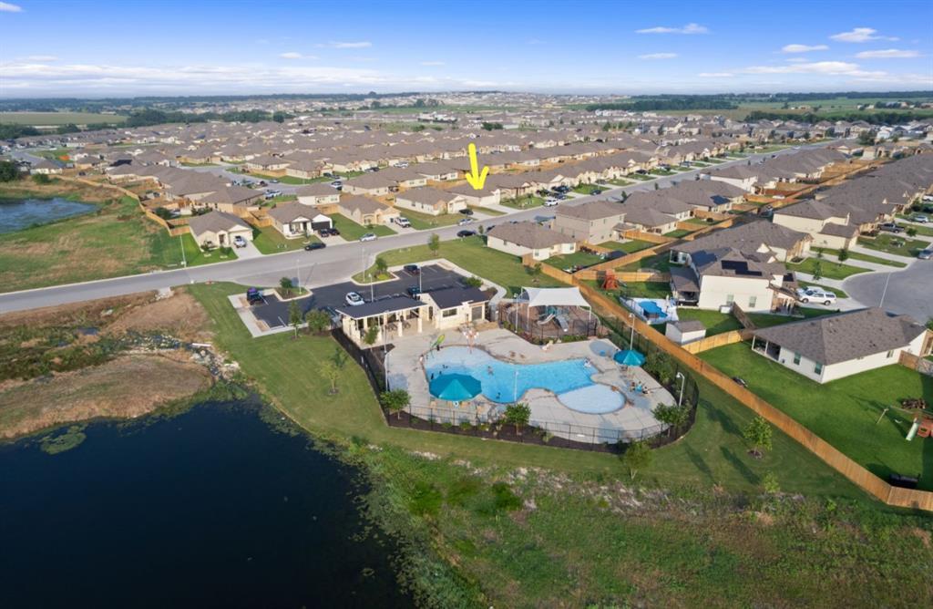 140 Rearden Blvd, Jarrell, TX 76537