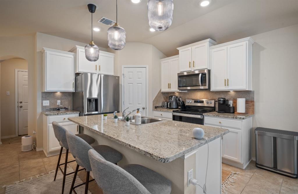 140 Rearden Blvd, Jarrell, TX 76537