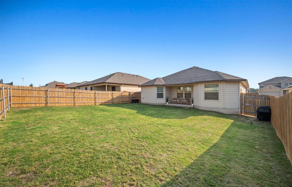 140 Rearden Blvd, Jarrell, TX 76537