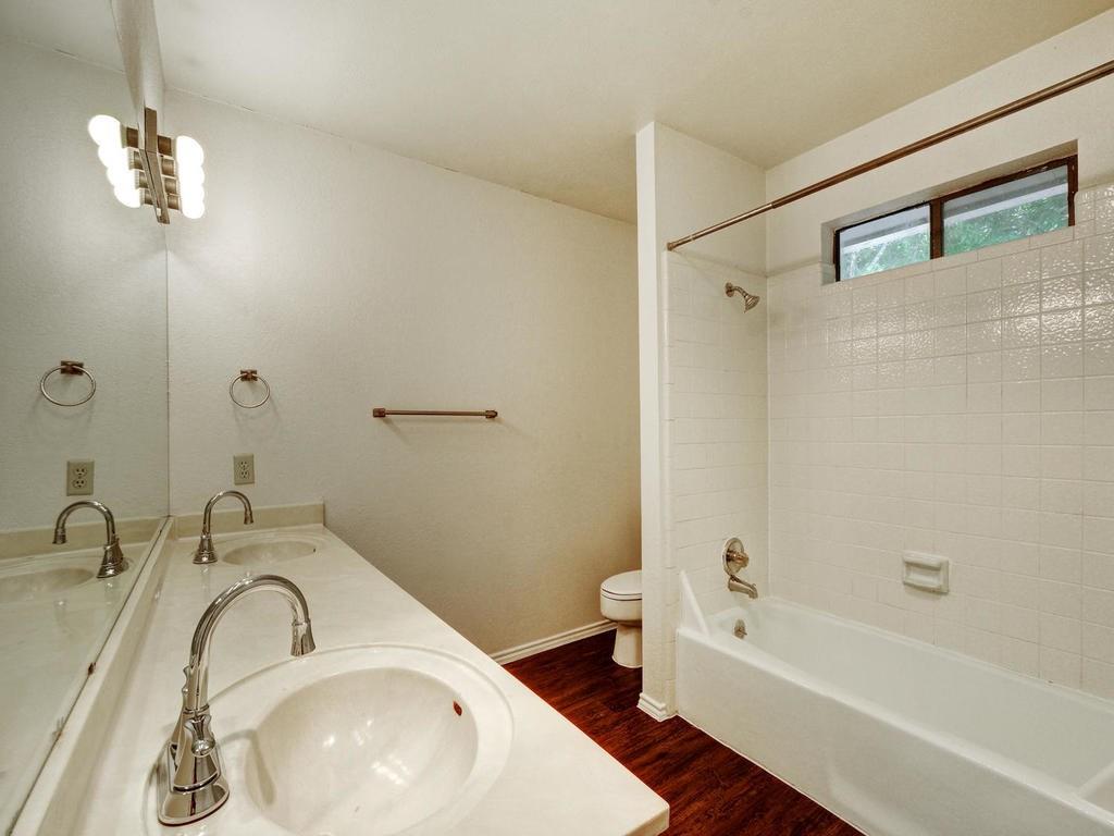 6521 Hart Ln, Austin, TX 78731