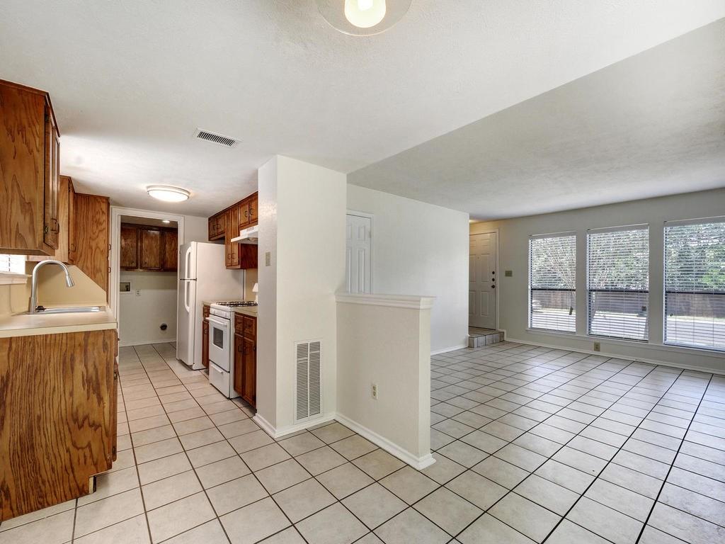 6521 Hart Ln, Austin, TX 78731