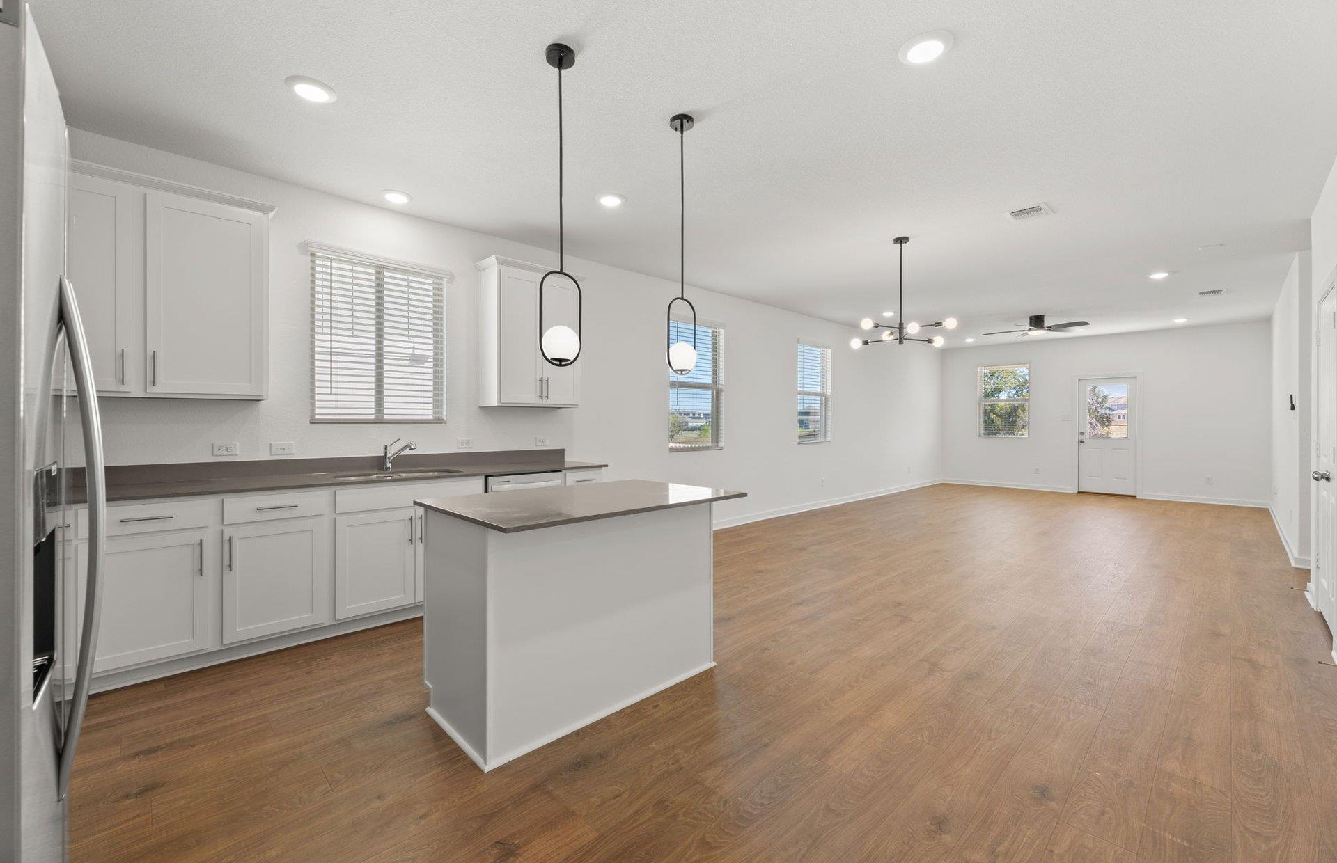 104 Hatari Trl, Jarrell, TX 76537