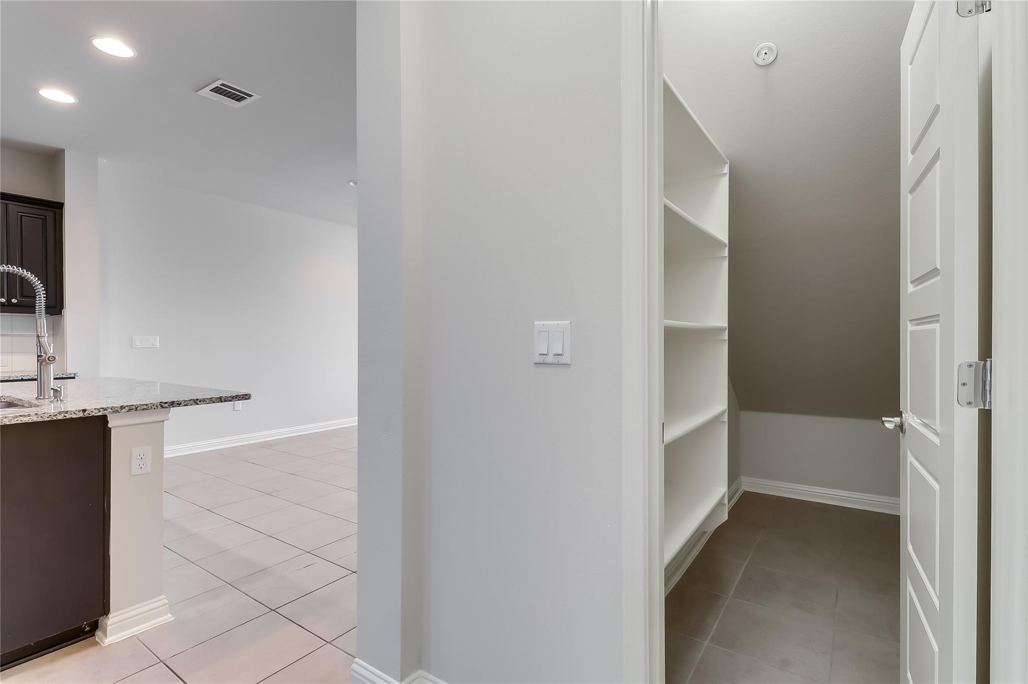 6814 E Riverside Dr # 32, Austin, TX 78741