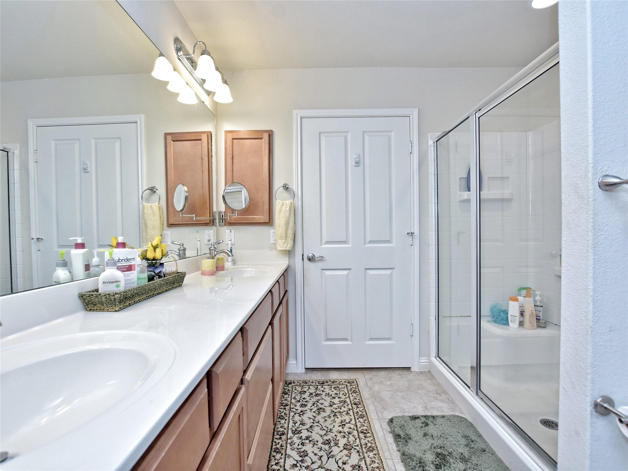 303 Kickapoo Creek Ln, Georgetown, TX 78633