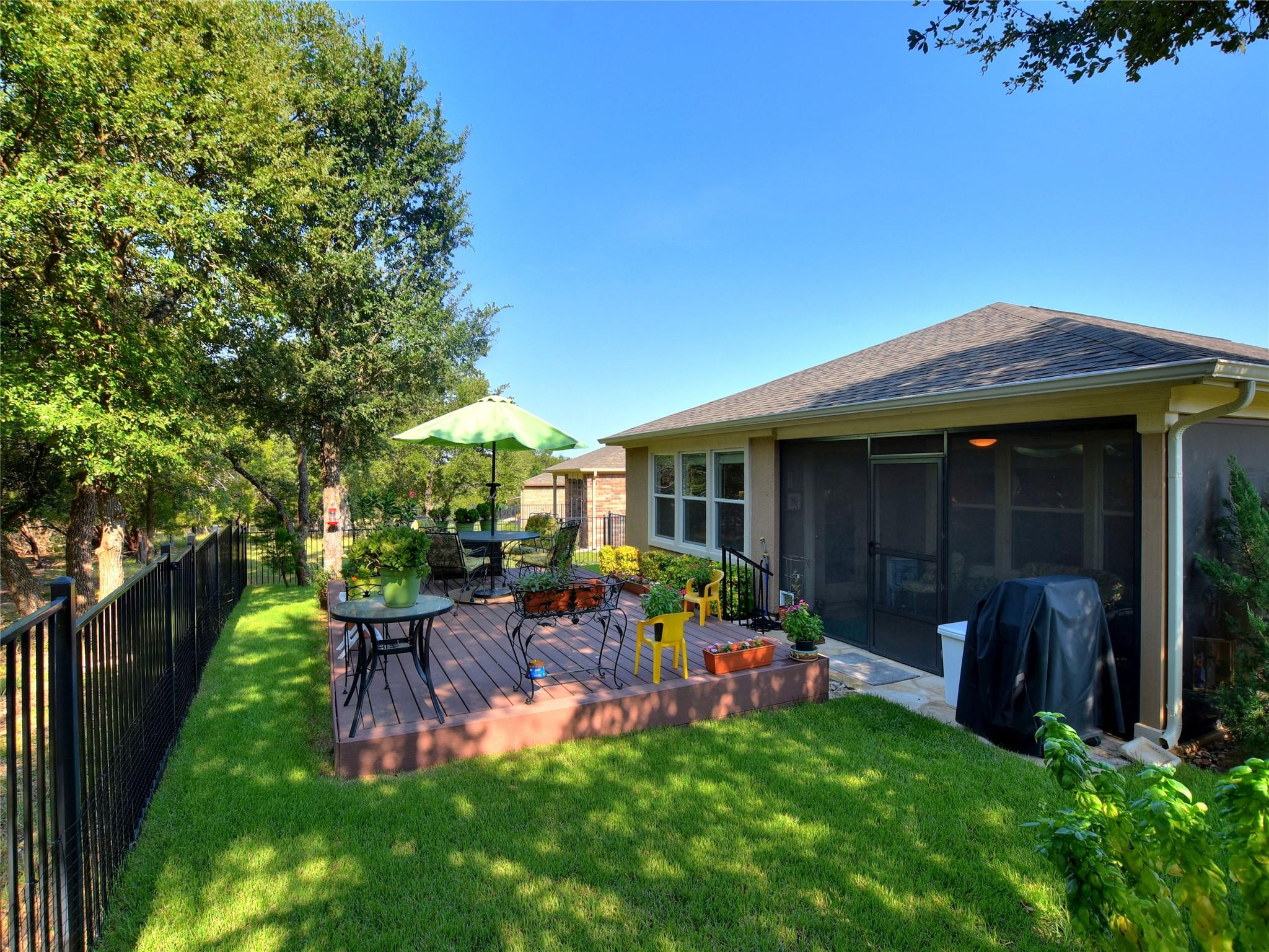 303 Kickapoo Creek Ln, Georgetown, TX 78633