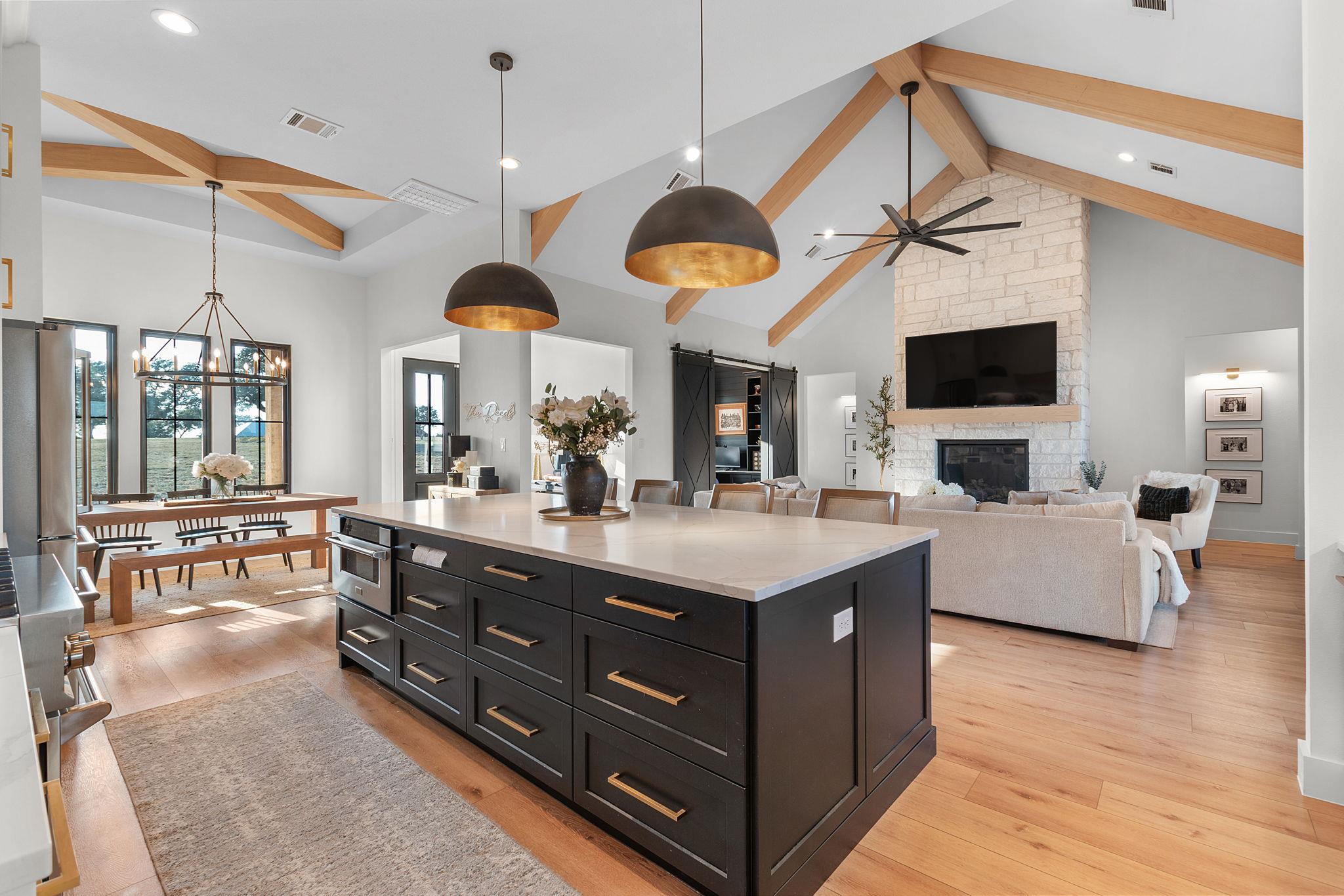 871 Blackbuck Ridge Dr, Lampasas, TX 76550