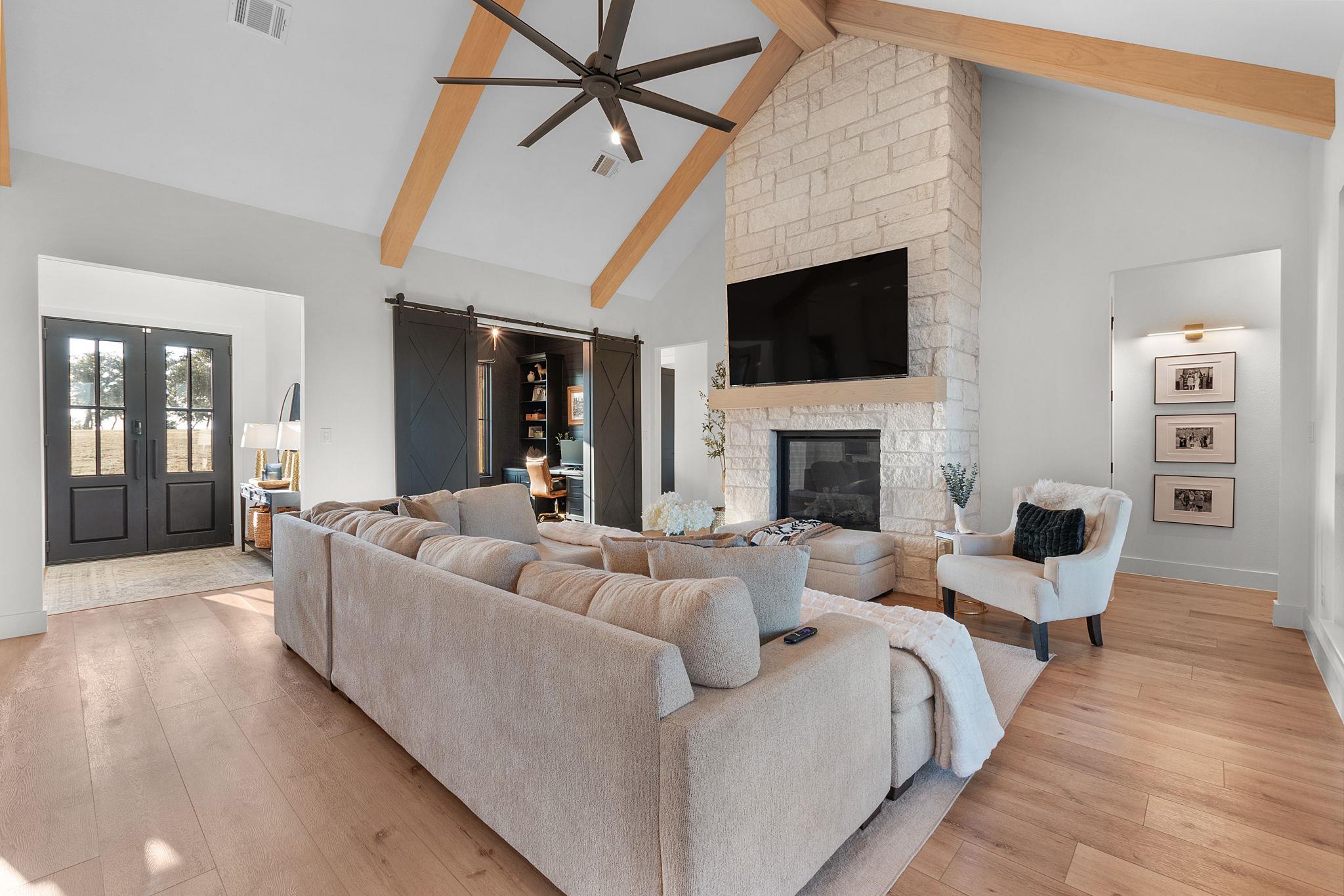 871 Blackbuck Ridge Dr, Lampasas, TX 76550