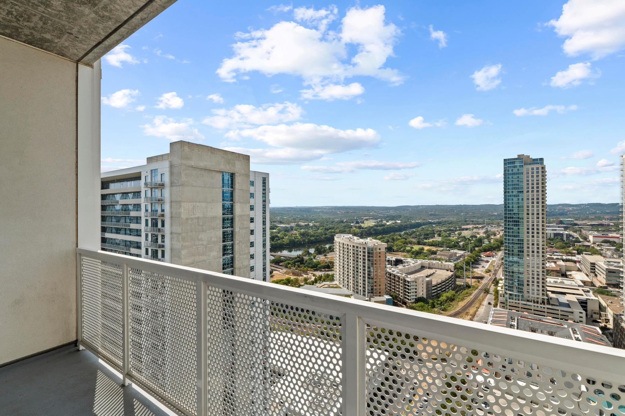 301 West Ave # 2708, Austin, TX 78701