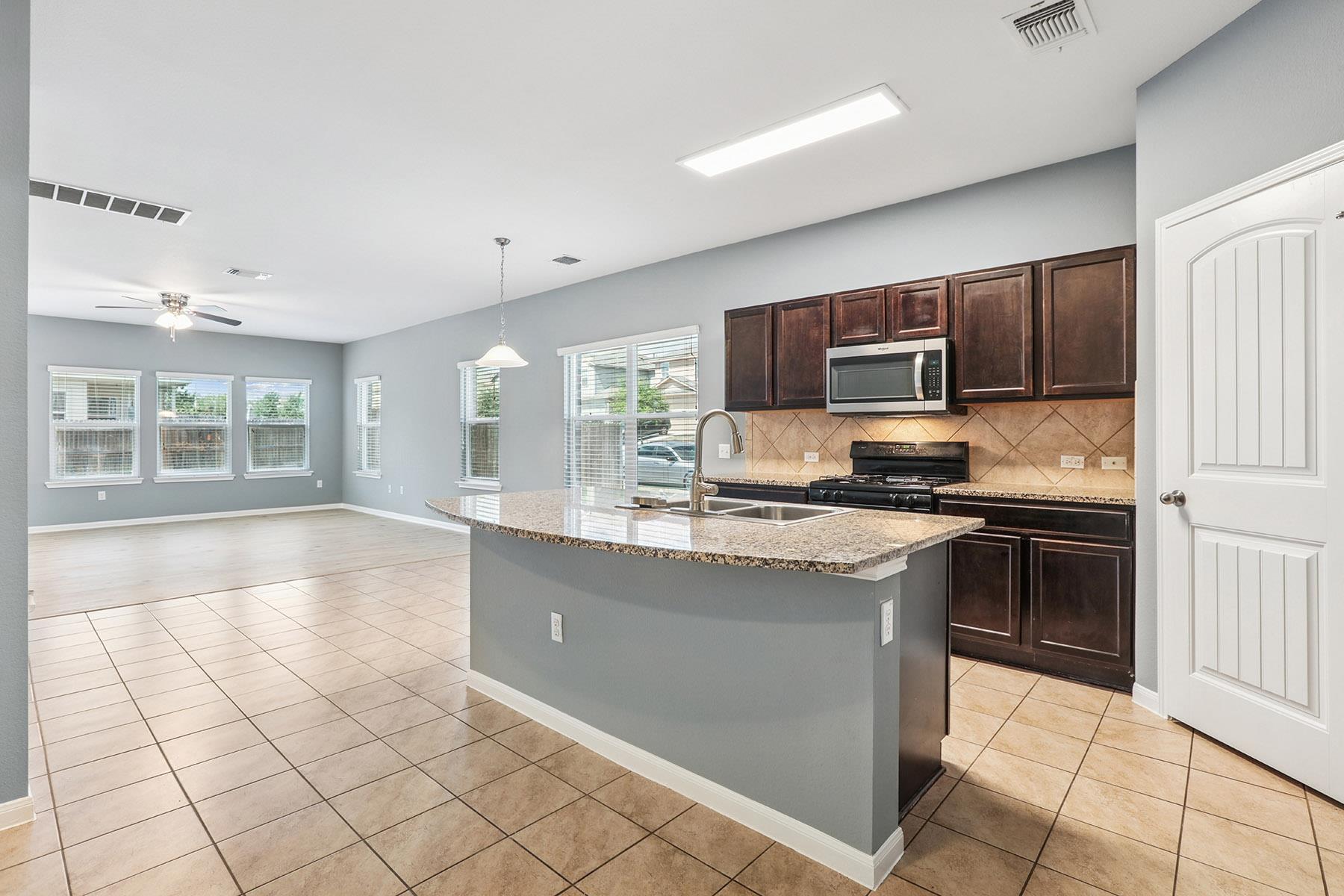 1715 Atlantica St, Cedar Park, TX 78613