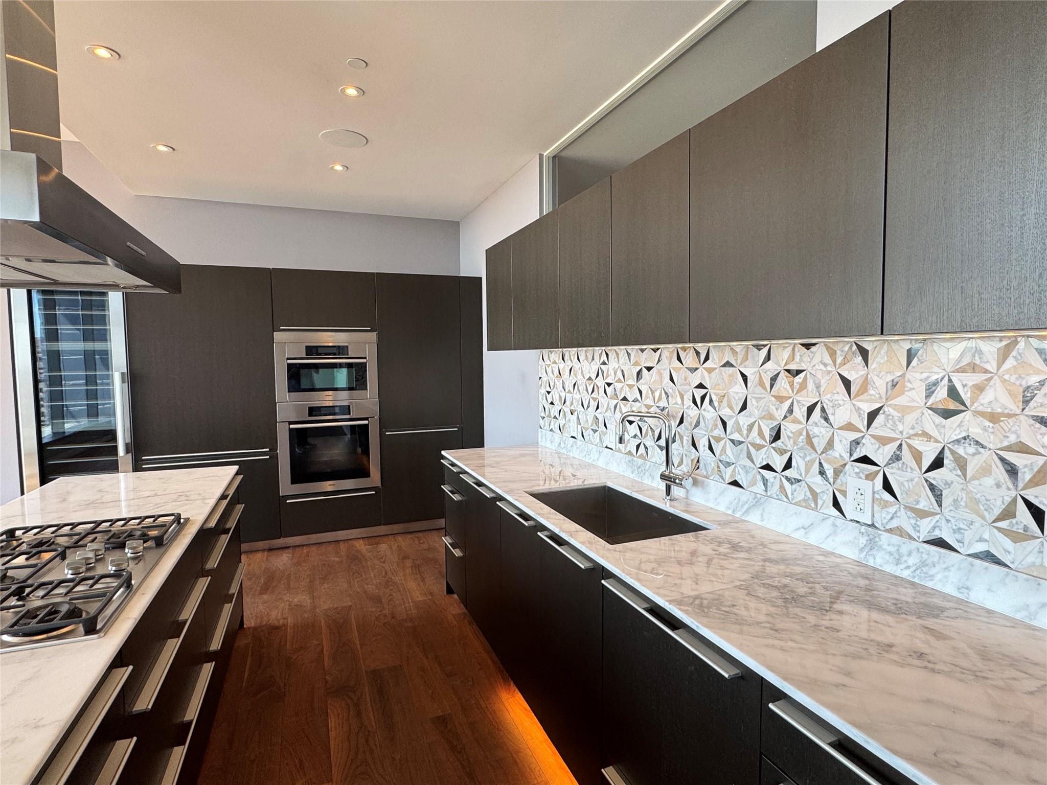 210 Lavaca St # 3101, Austin, TX 78701