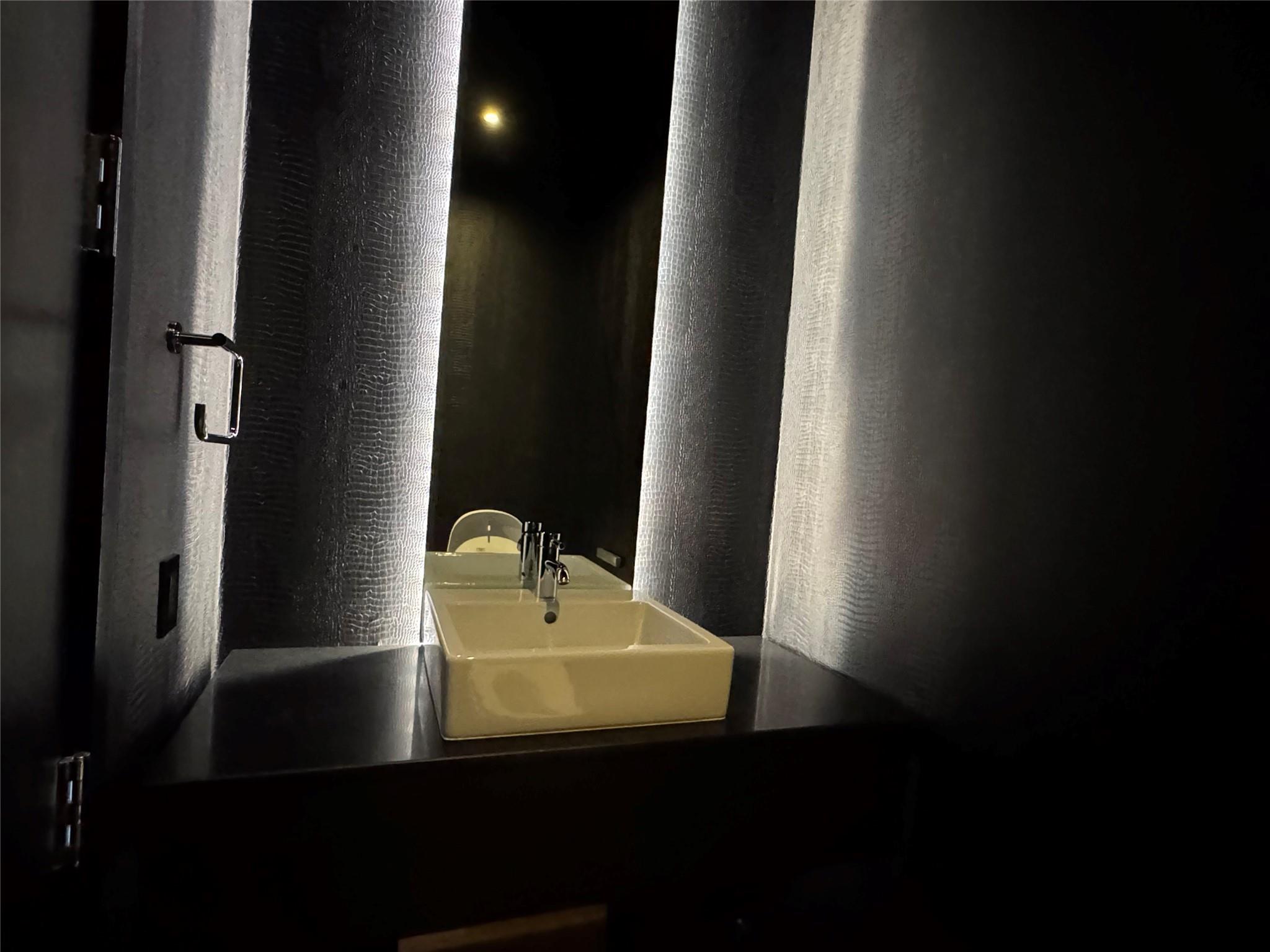 210 Lavaca St # 3101, Austin, TX 78701