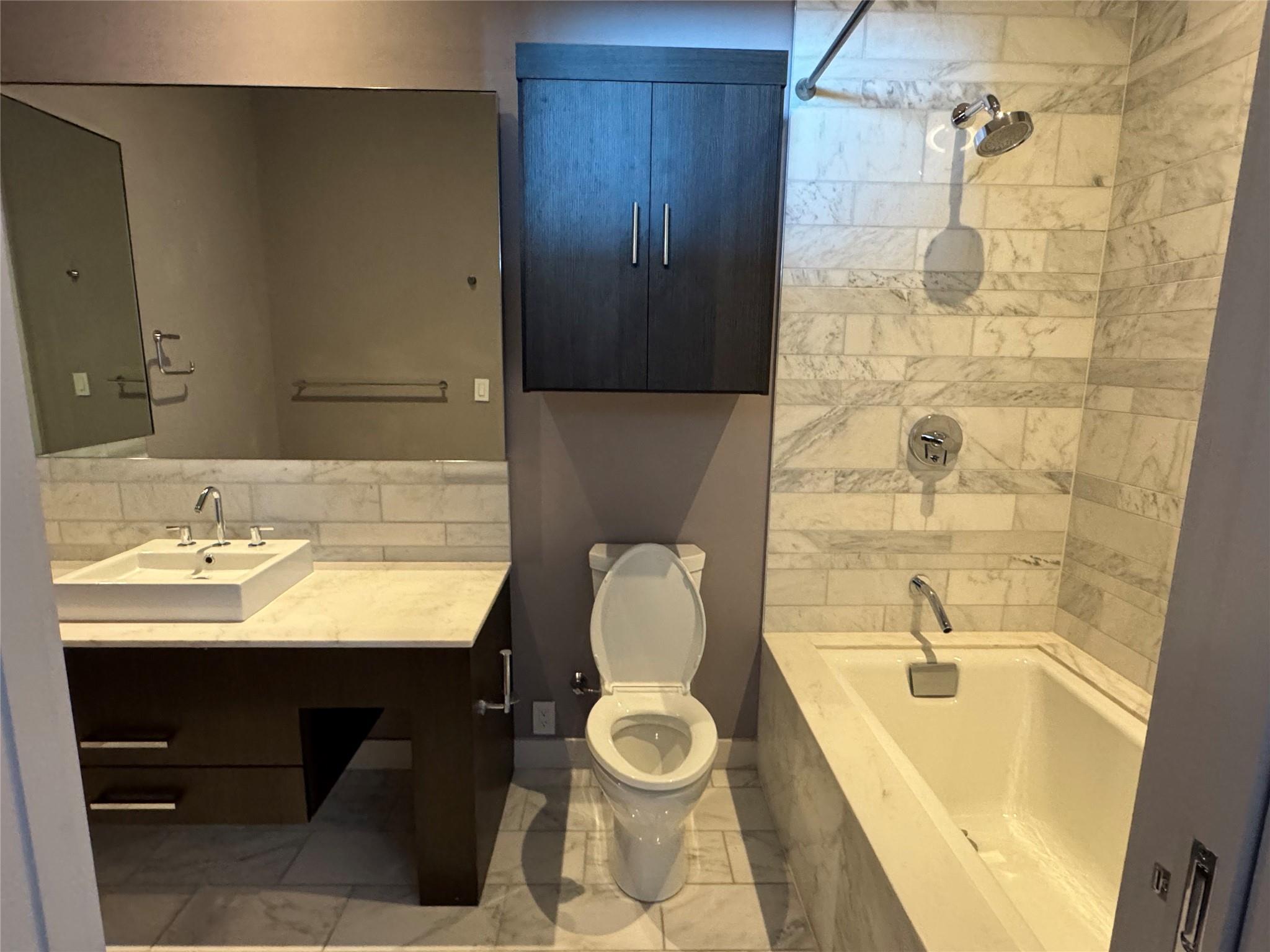 210 Lavaca St # 3101, Austin, TX 78701