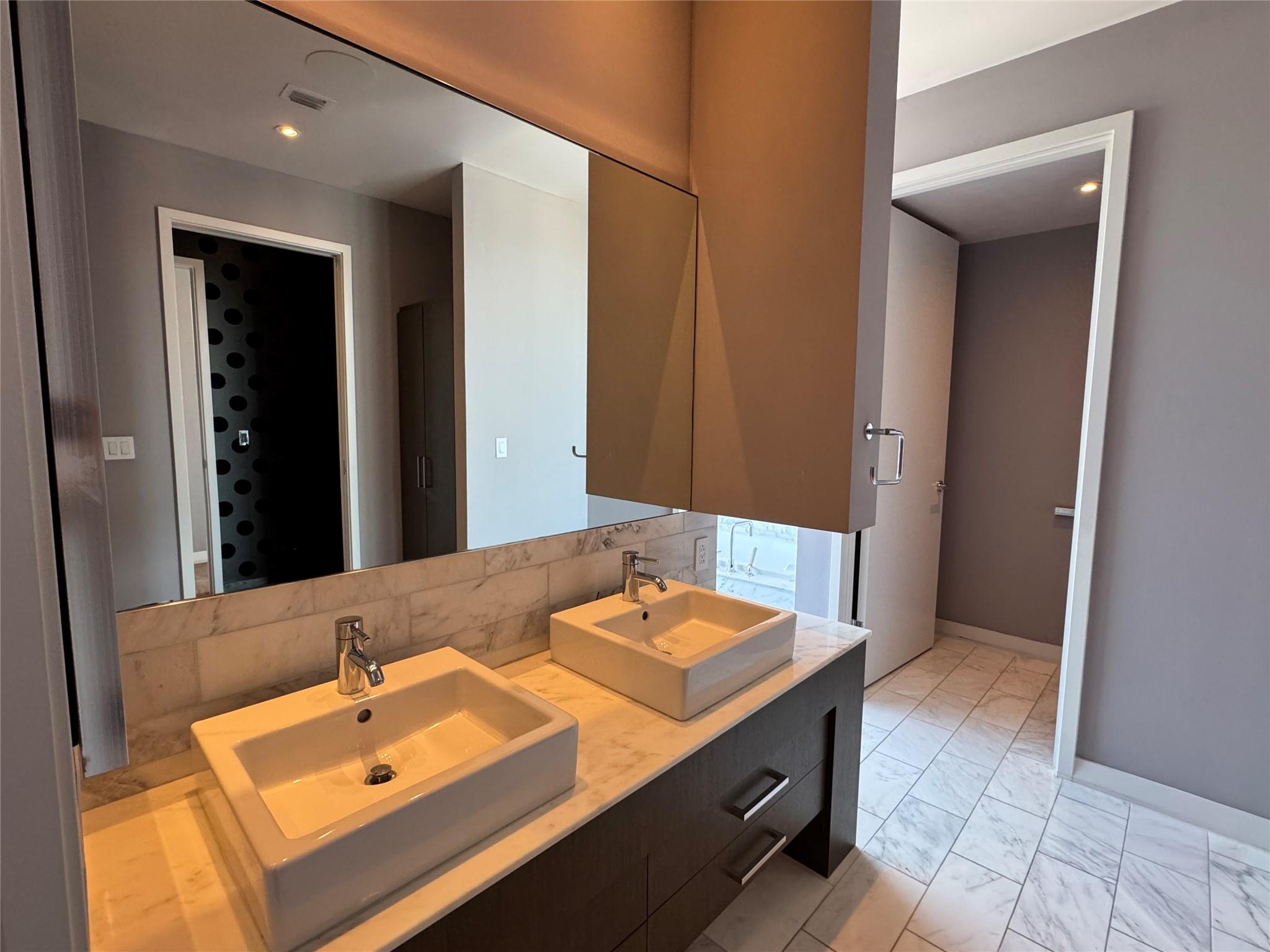 210 Lavaca St # 3101, Austin, TX 78701