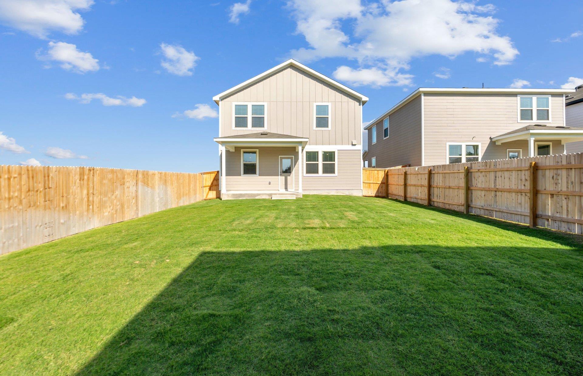 109 Green Berets Bnd, Jarrell, TX 76537