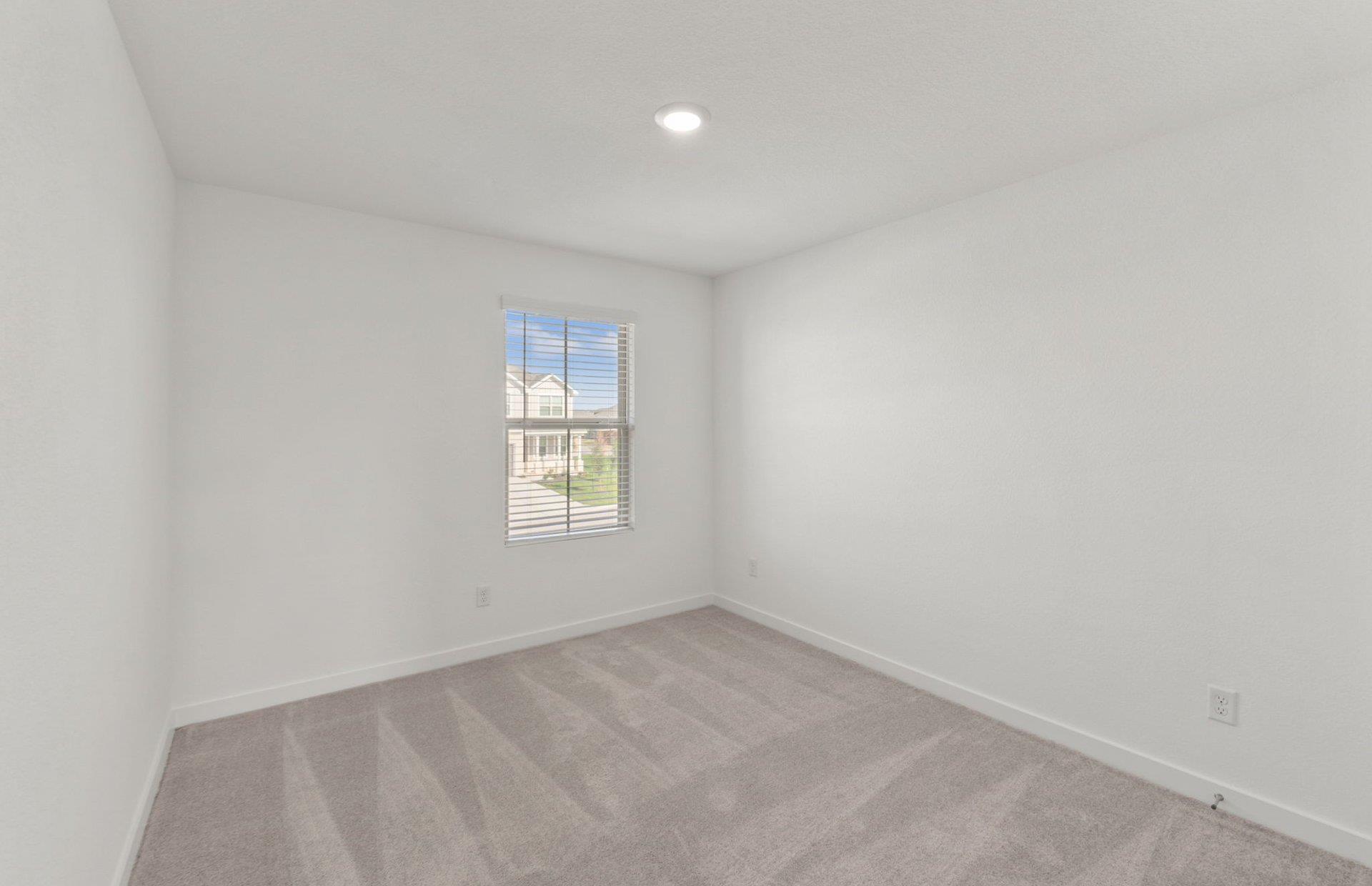 109 Green Berets Bnd, Jarrell, TX 76537