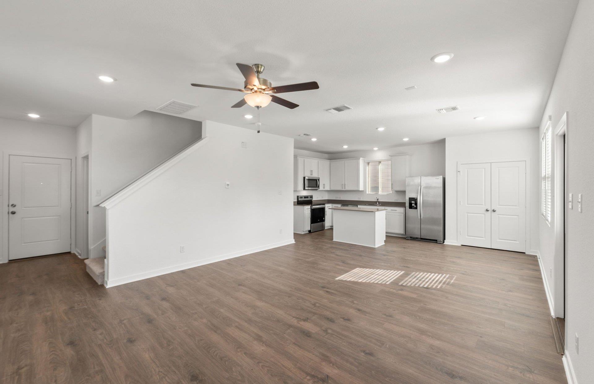 109 Green Berets Bnd, Jarrell, TX 76537