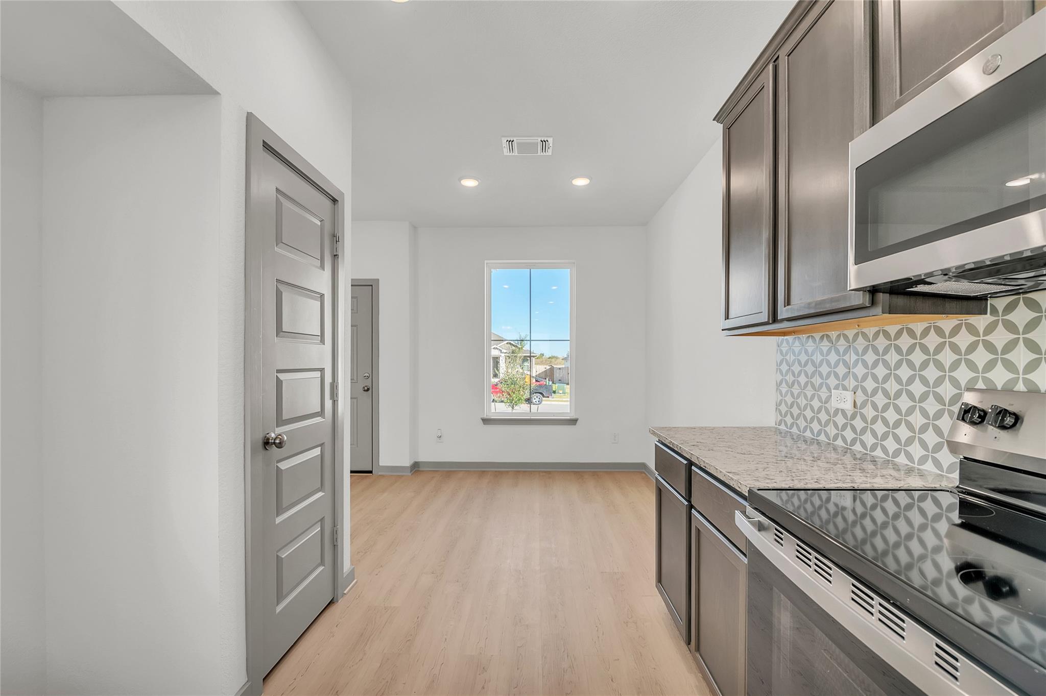 270 Boatright Blvd, Jarrell, TX 76537