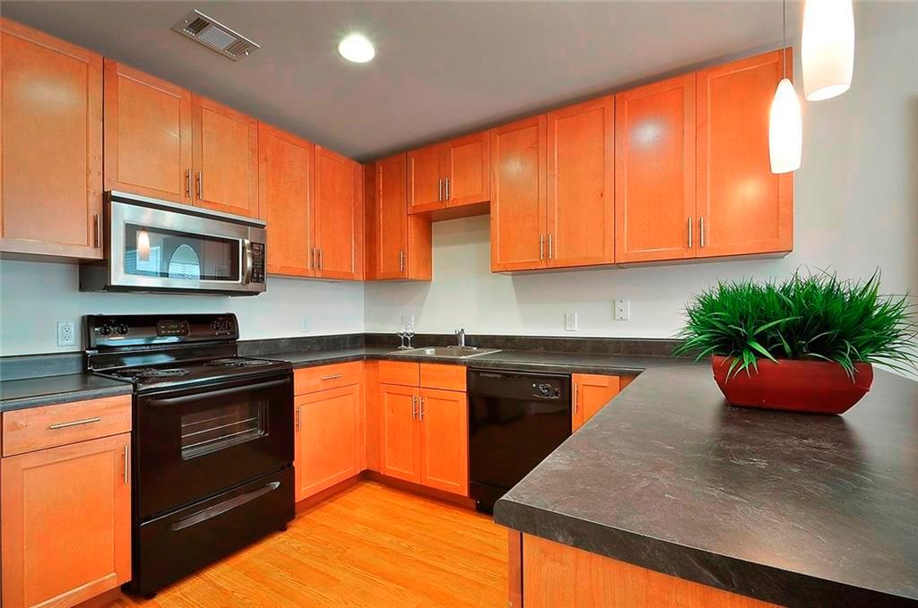 711 W 32nd St # 101, Austin, TX 78705