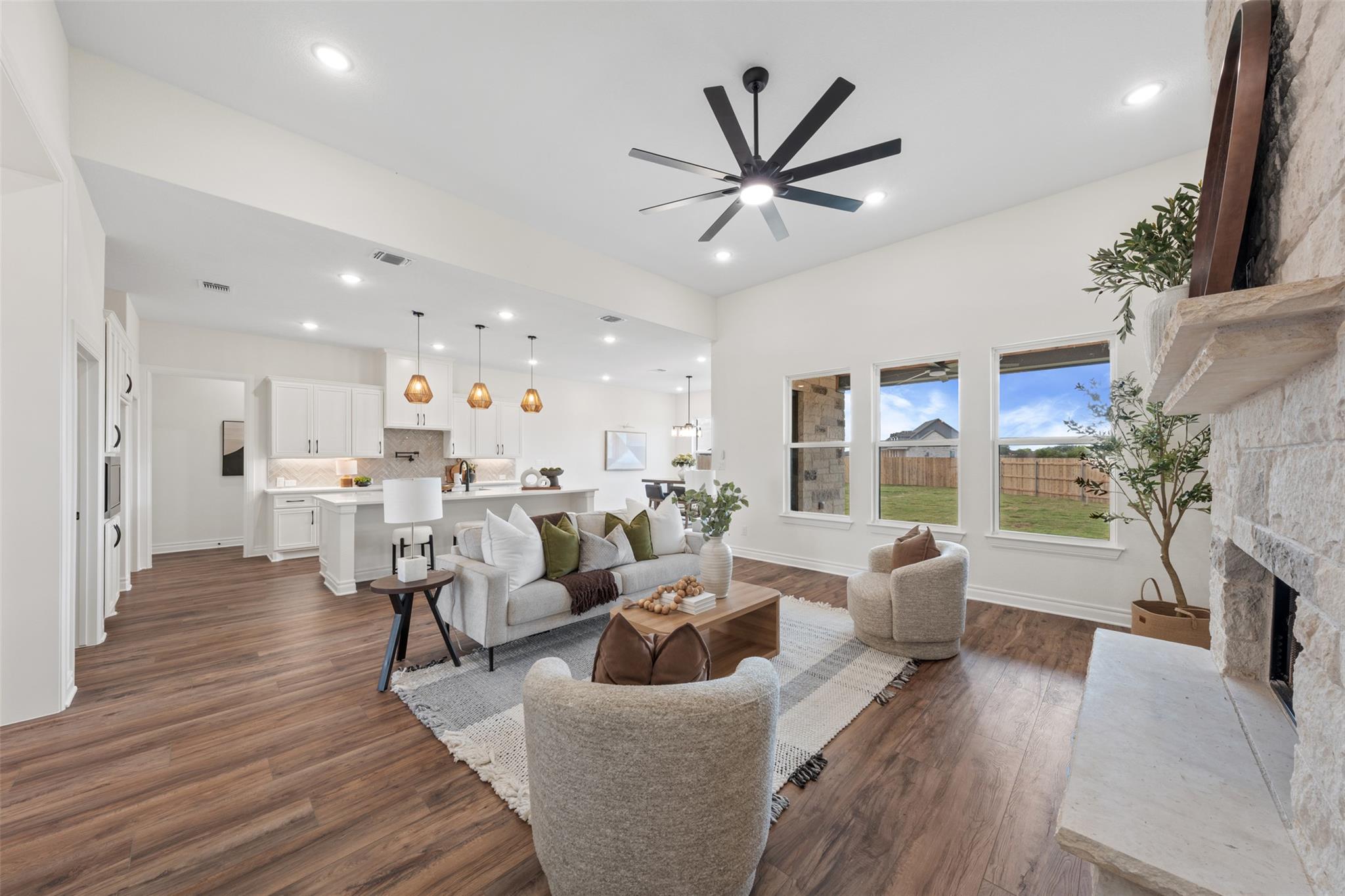 11042 Eagle Walk Blvd, Salado, TX 76571