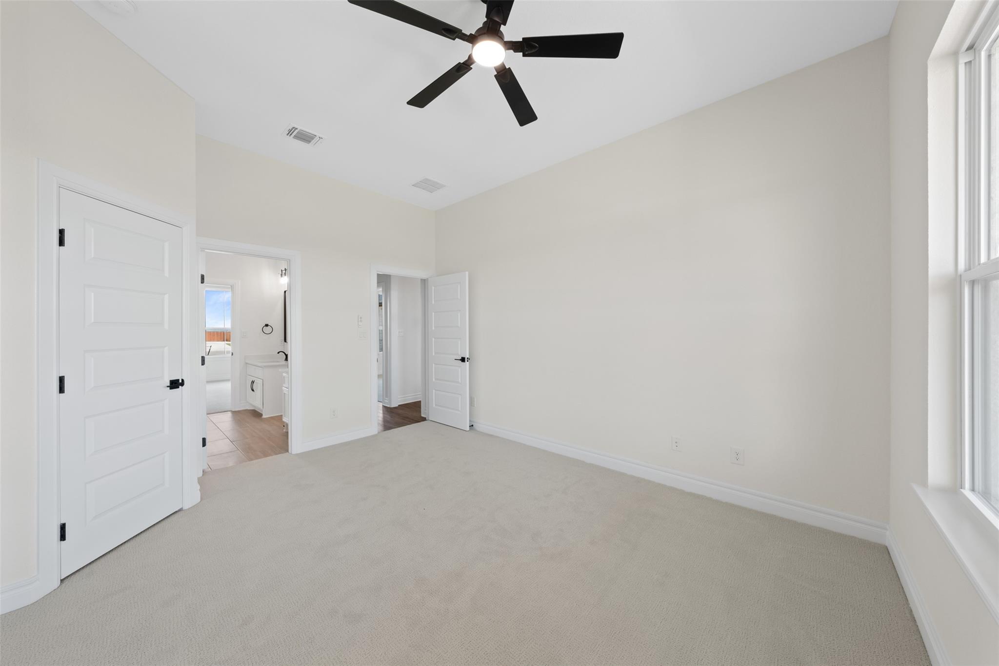 11042 Eagle Walk Blvd, Salado, TX 76571