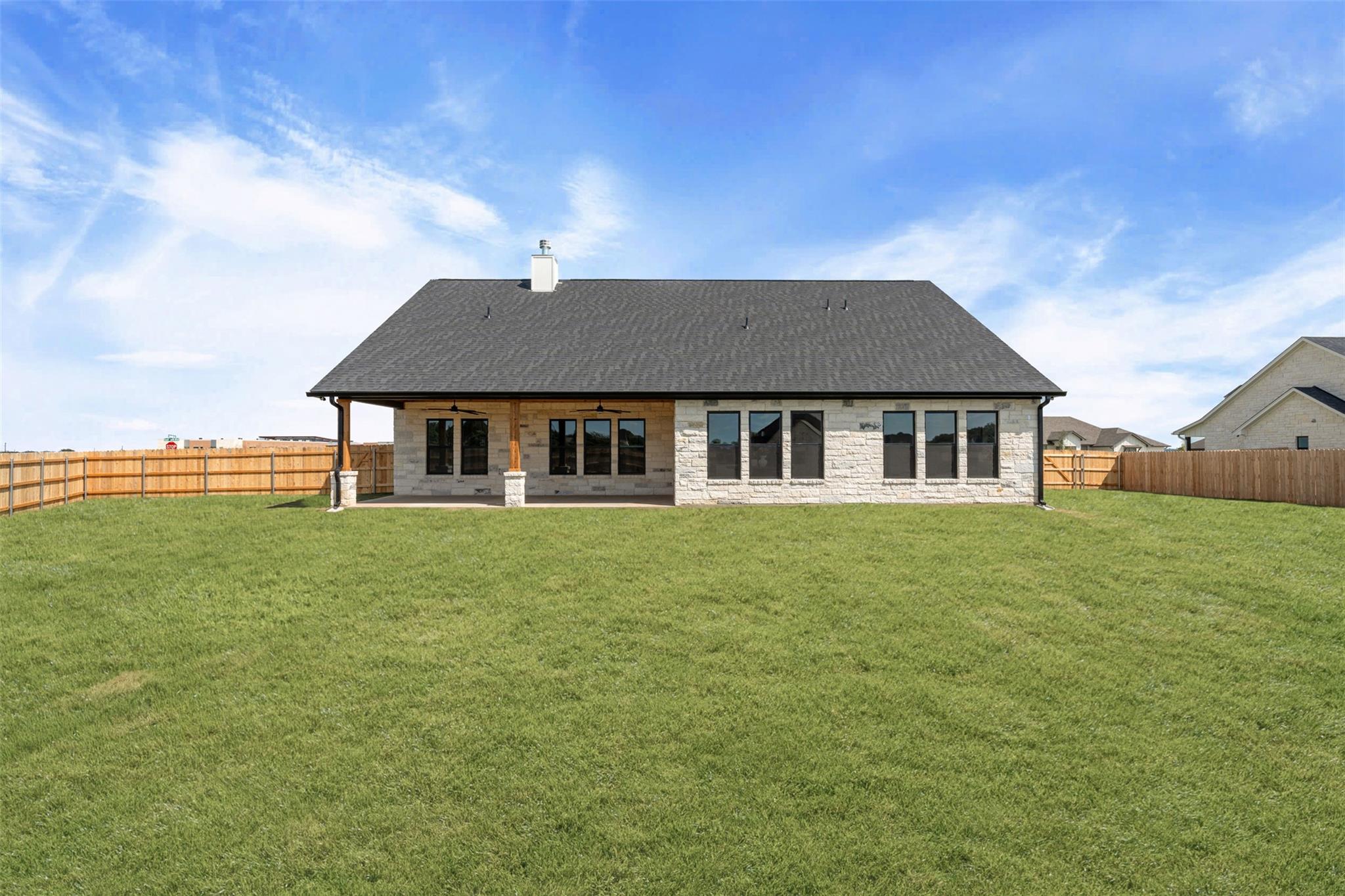 11042 Eagle Walk Blvd, Salado, TX 76571