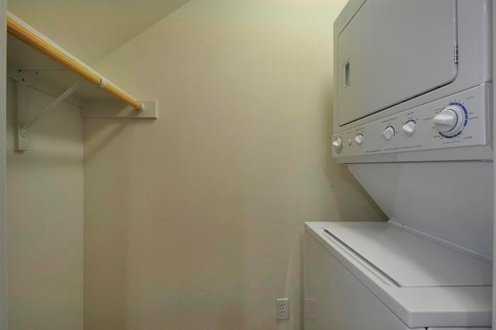 711 W 32nd St # 104, Austin, TX 78705