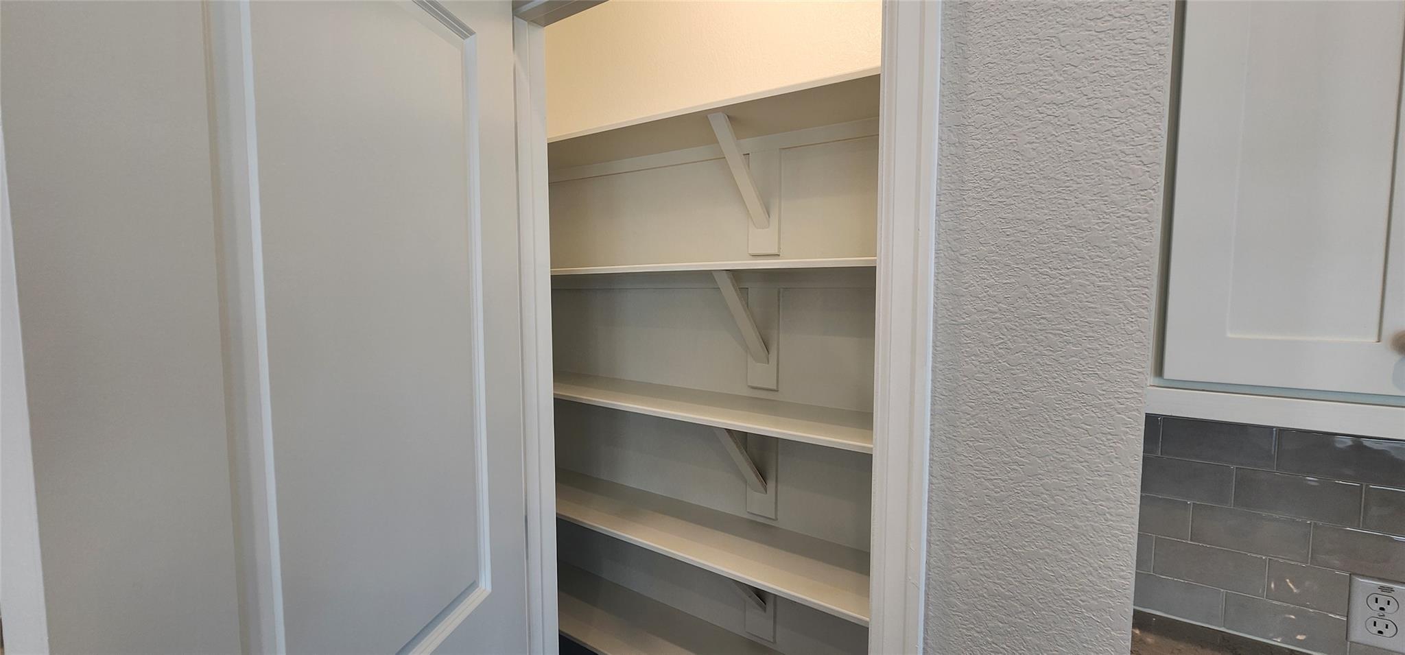 409 Mira Mesa Dr, Liberty Hill, TX 78642