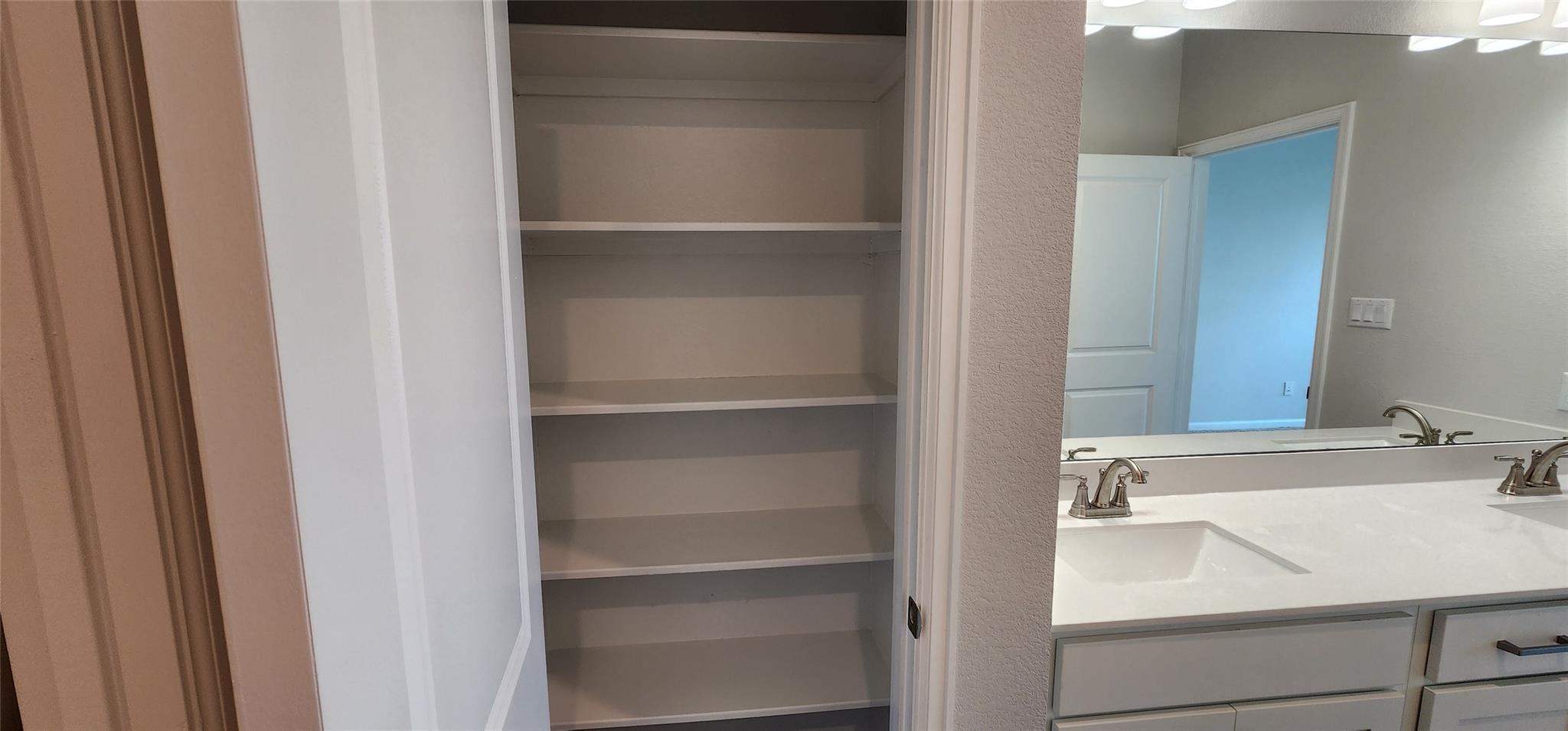 409 Mira Mesa Dr, Liberty Hill, TX 78642