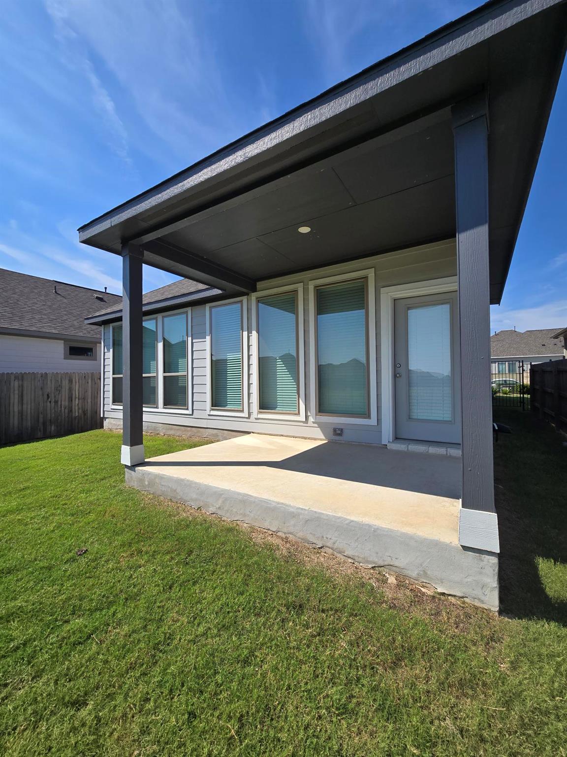 409 Mira Mesa Dr, Liberty Hill, TX 78642