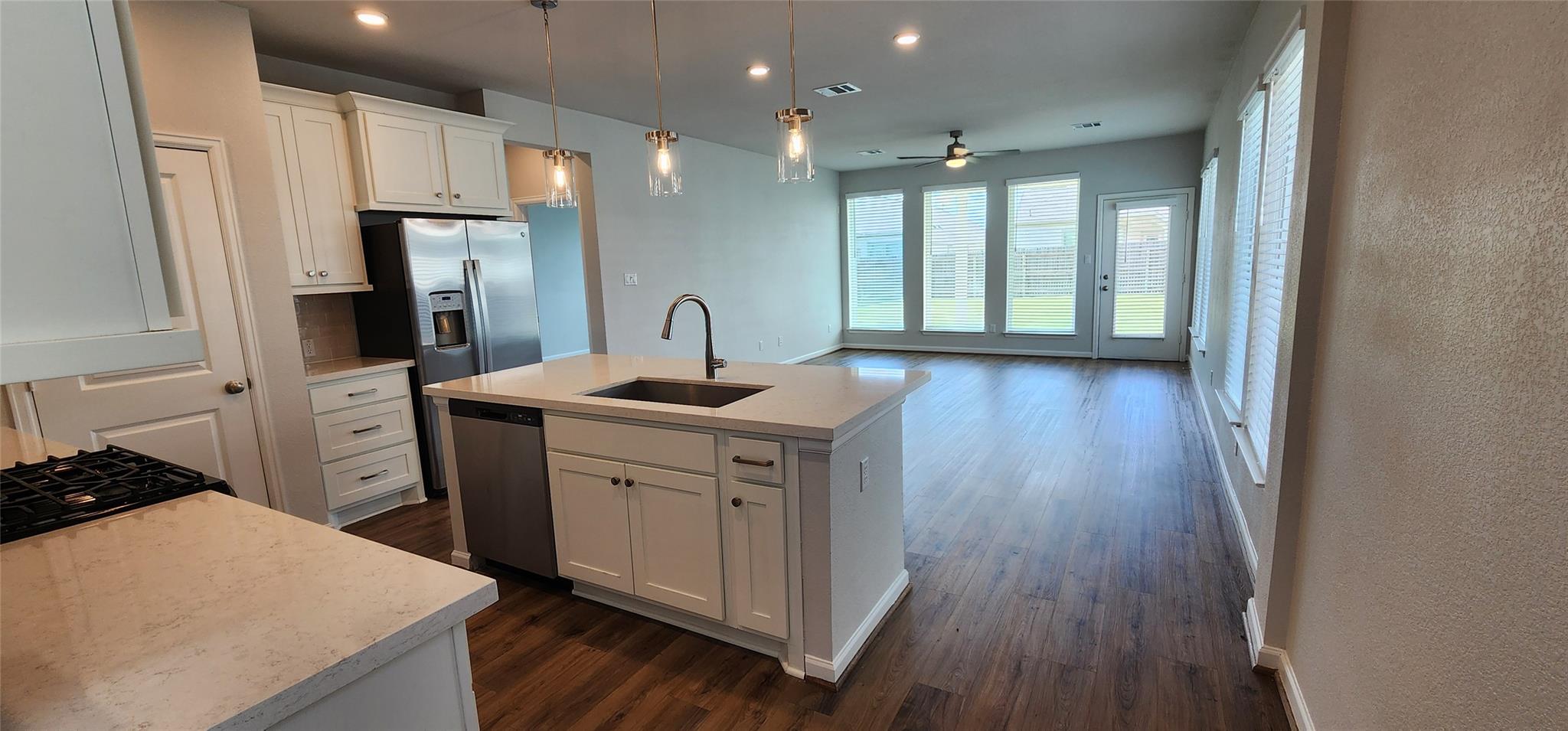 409 Mira Mesa Dr, Liberty Hill, TX 78642